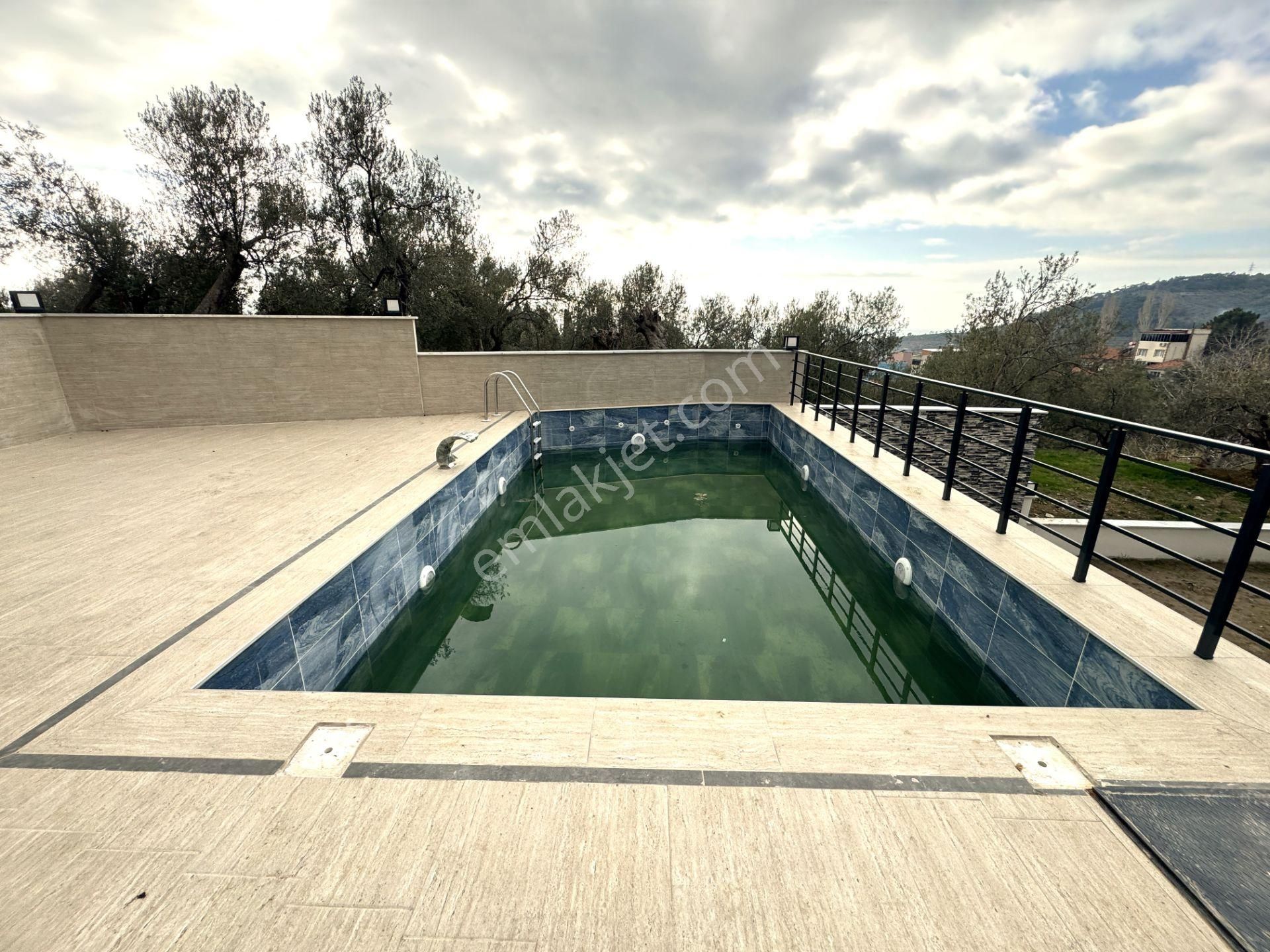 🌀gültaş Emlaktan Avcılarda Satılık 4+1 Yüzme Havuzlu Doğa İçerisinde Körfez Manzaralı Şahane Villa