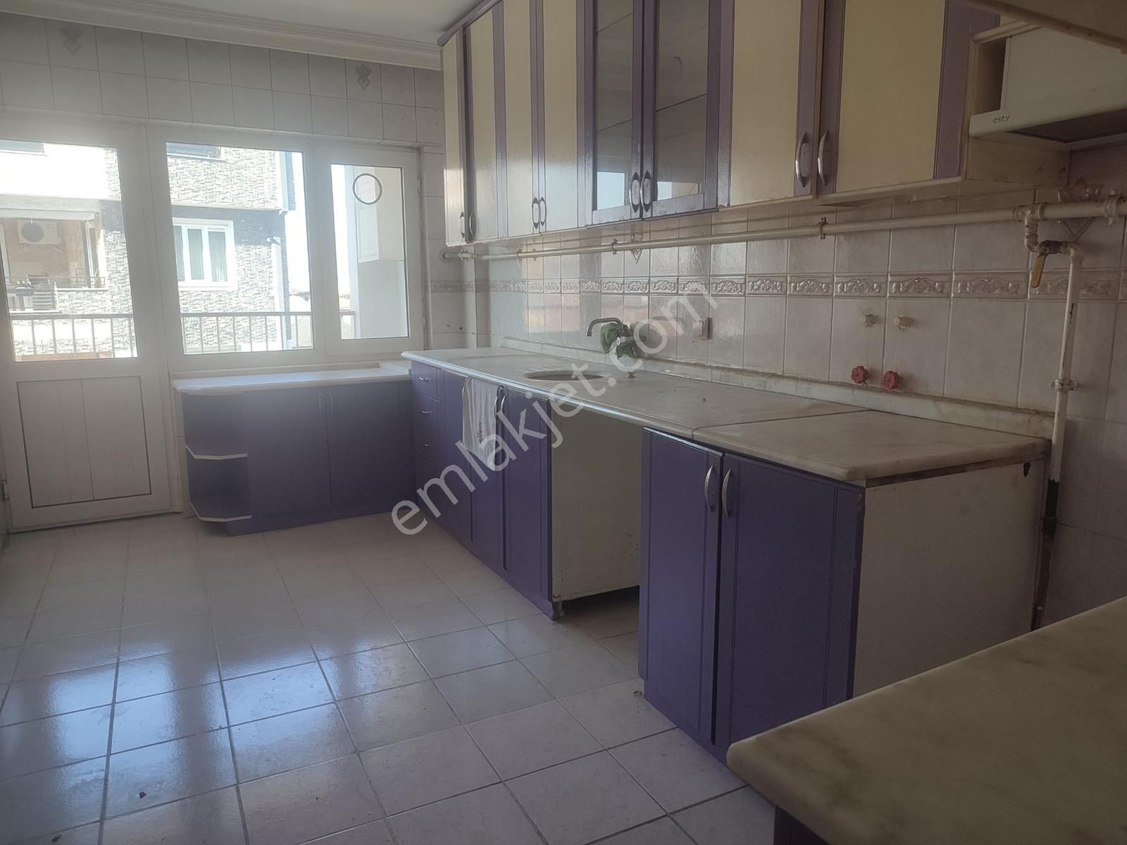 Kiralık Cadde Üzeri Merkezi Konum 3+1 Arakat Asansörlü - Görsel 3