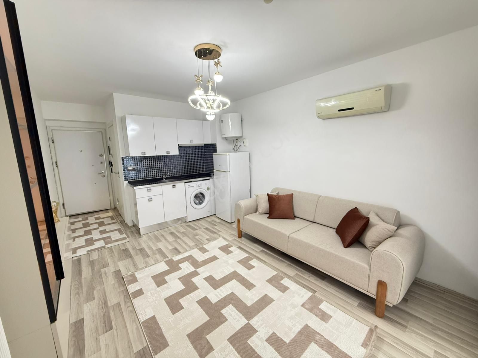 Zeytinköy Mahallesinde Havuzlu Otoparklı Site İçinde 1+1 Apart - Görsel 3