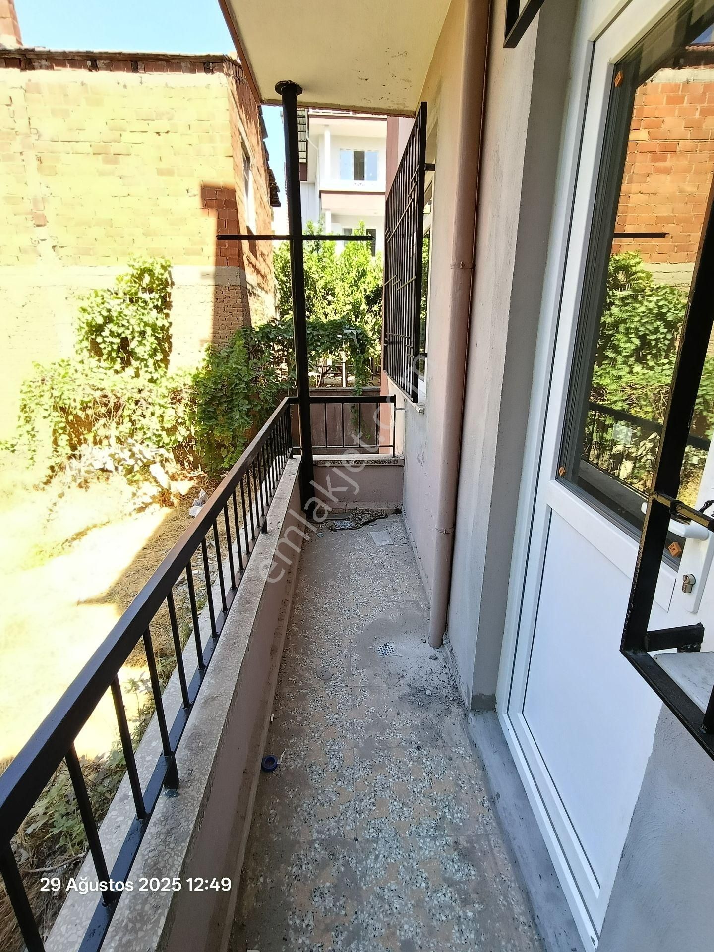 103 Şirinevler Mahallesinde Kiralık 2 Adet Doğalgazlı 3+1 Daireler - Görsel 11