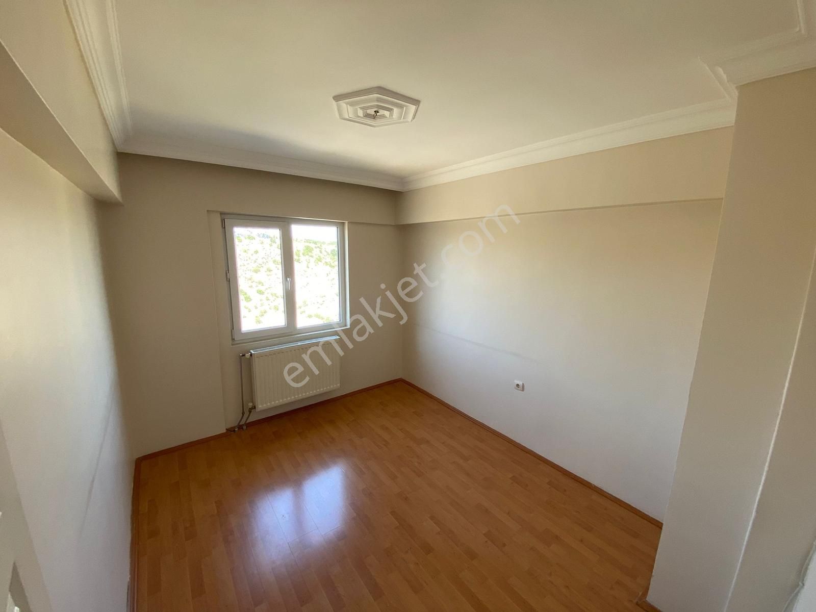 Vadi Manzaralı 1. Orta Kat Caddeye 2 Bina Mesafe Bağımsız 115m2 - Görsel 15