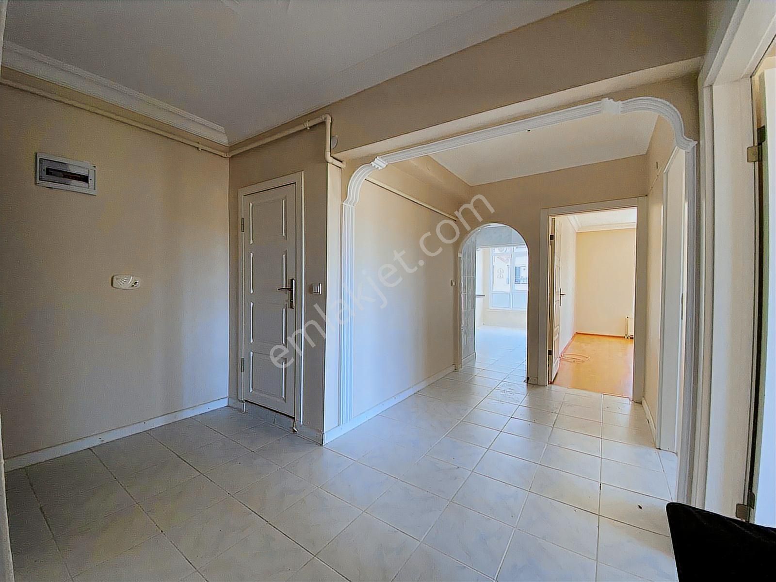 Vadi Manzaralı 1. Orta Kat Caddeye 2 Bina Mesafe Bağımsız 115m2 - Görsel 7