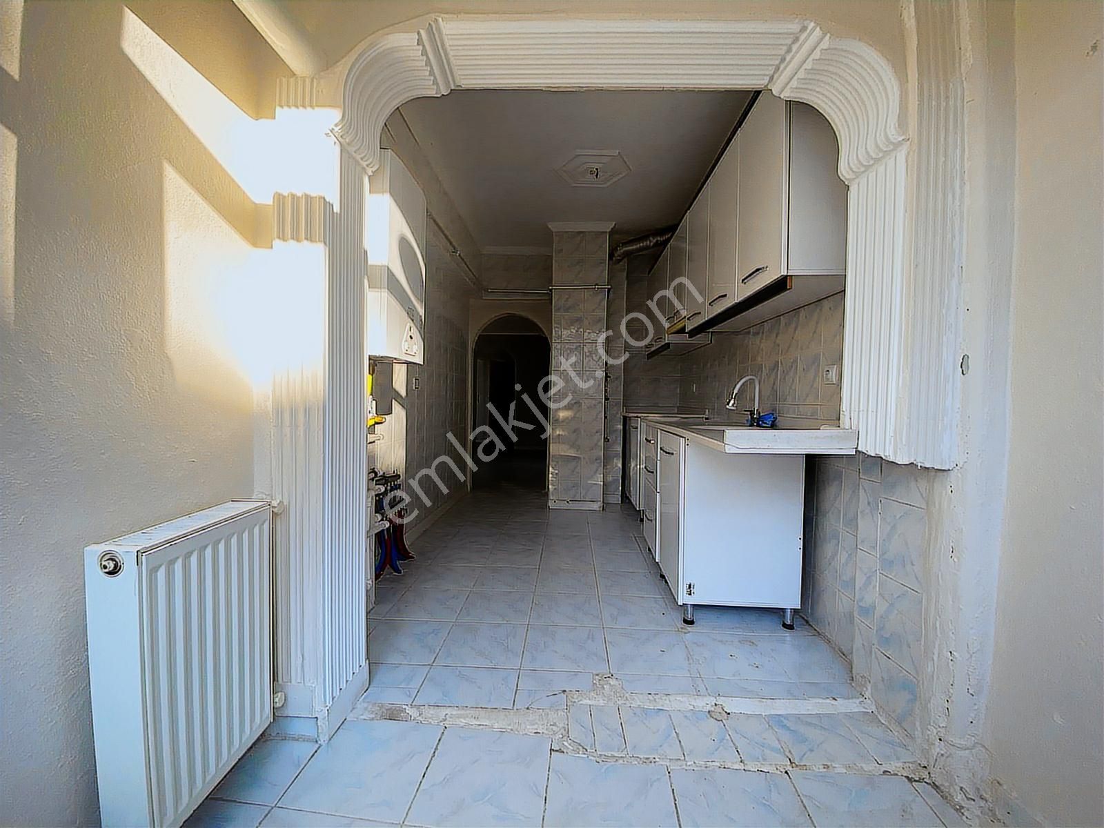 Vadi Manzaralı 1. Orta Kat Caddeye 2 Bina Mesafe Bağımsız 115m2 - Görsel 4