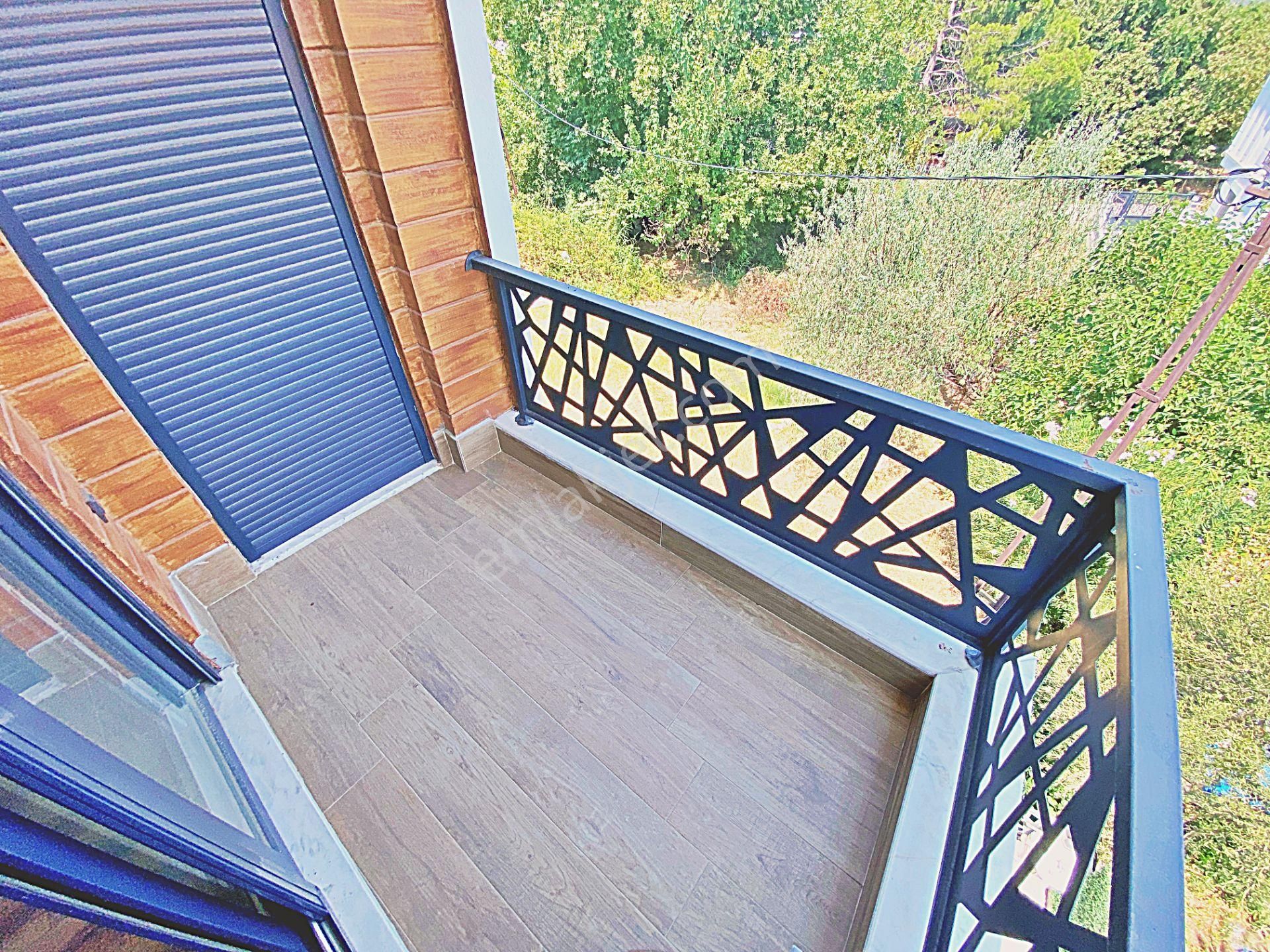 🌀gültaş Emlaktan Akçayda Satılık 4+1 Otoparklı Geniş Bahçeli Verandalı Villa - Görsel 16