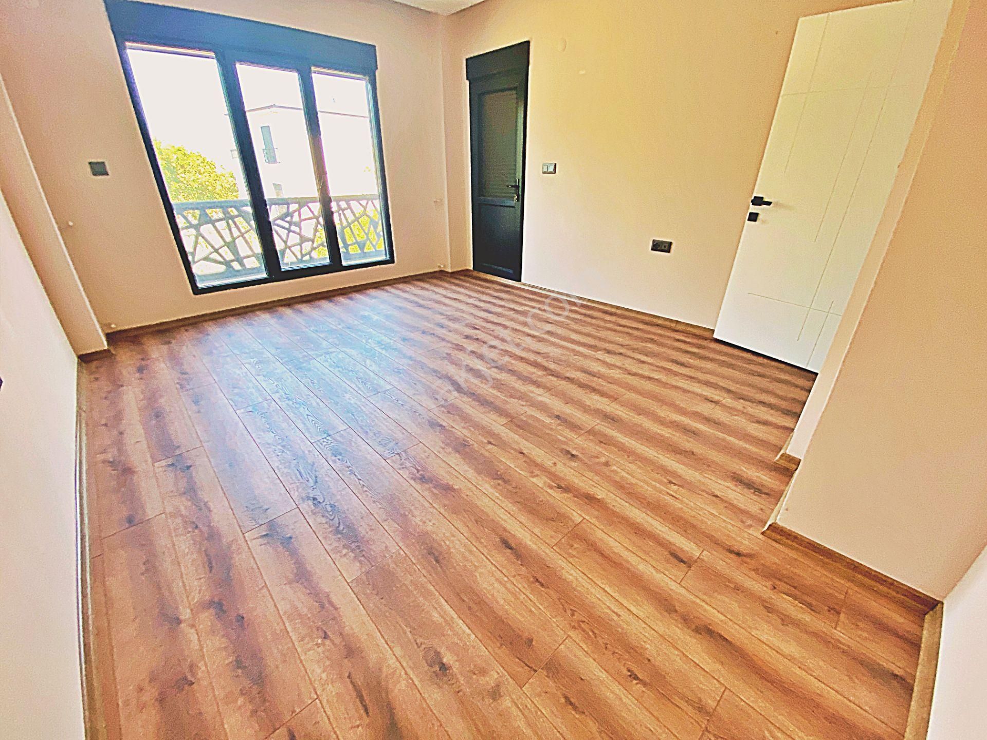 🌀gültaş Emlaktan Akçayda Satılık 4+1 Otoparklı Geniş Bahçeli Verandalı Villa - Görsel 26