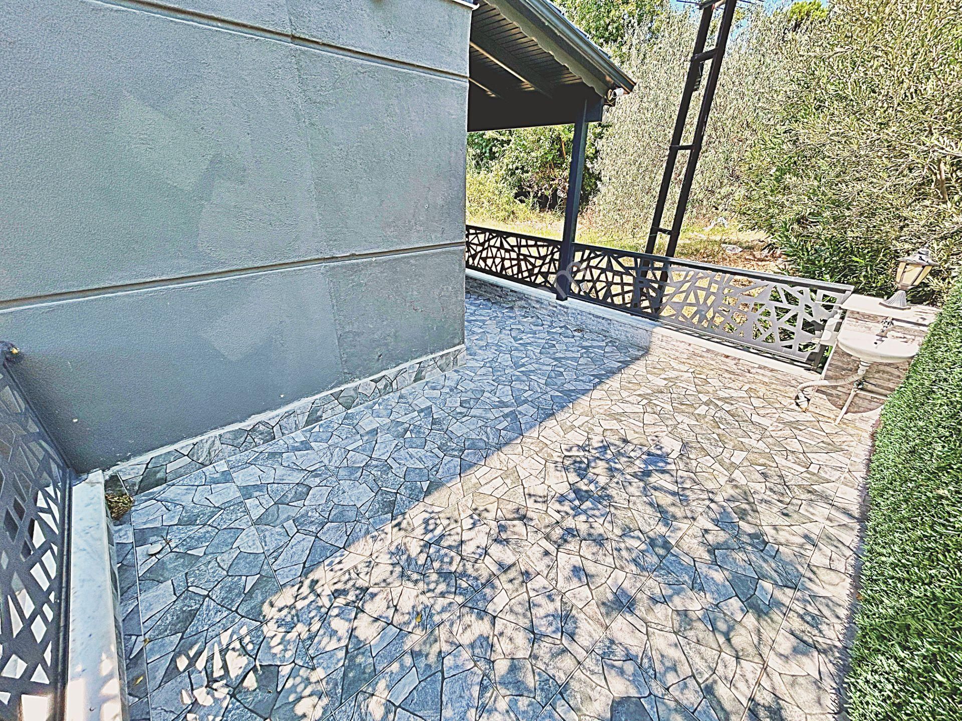 🌀gültaş Emlaktan Akçayda Satılık 4+1 Otoparklı Geniş Bahçeli Verandalı Villa - Görsel 8