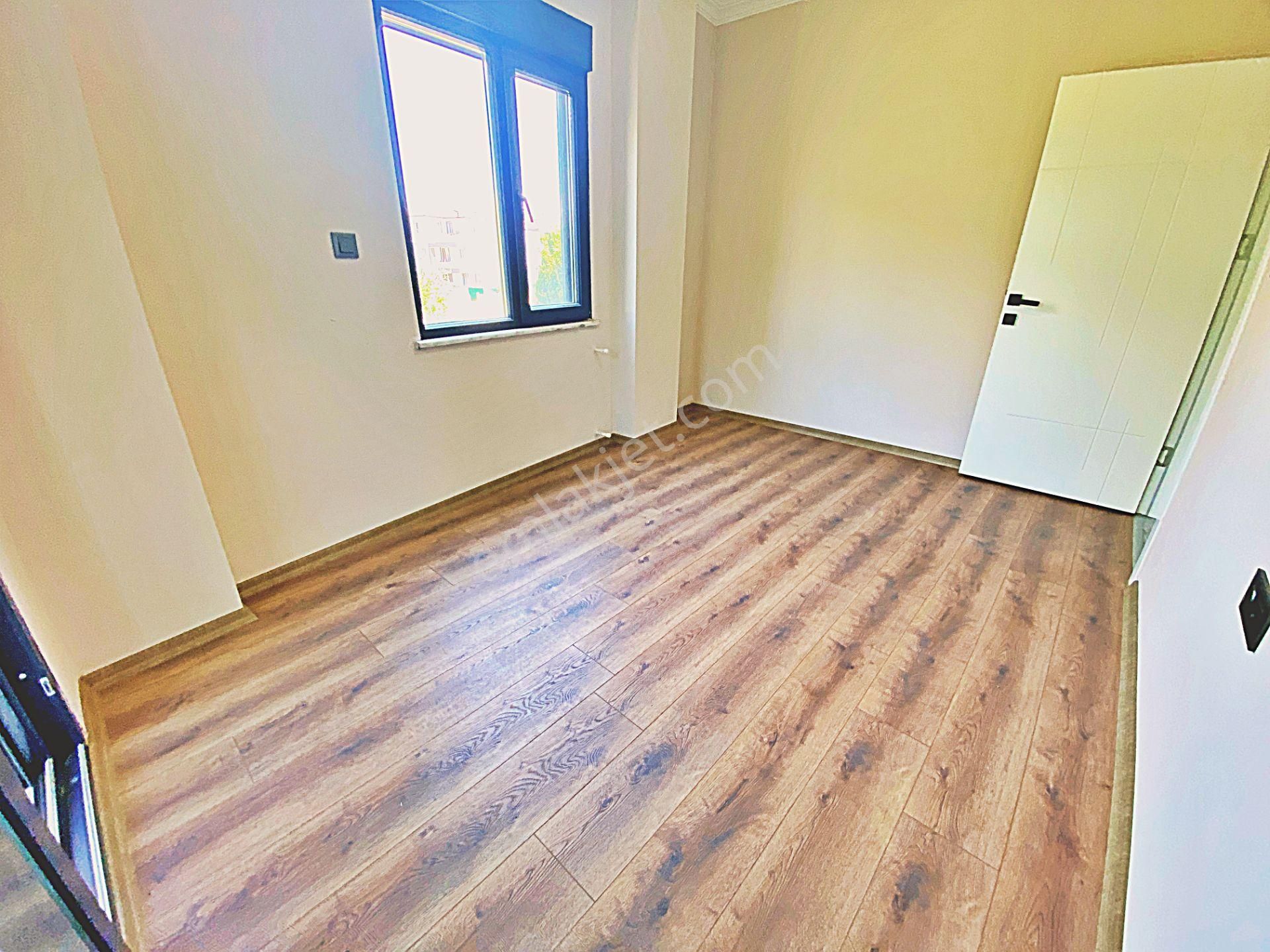 🌀gültaş Emlaktan Akçayda Satılık 4+1 Otoparklı Geniş Bahçeli Verandalı Villa - Görsel 13