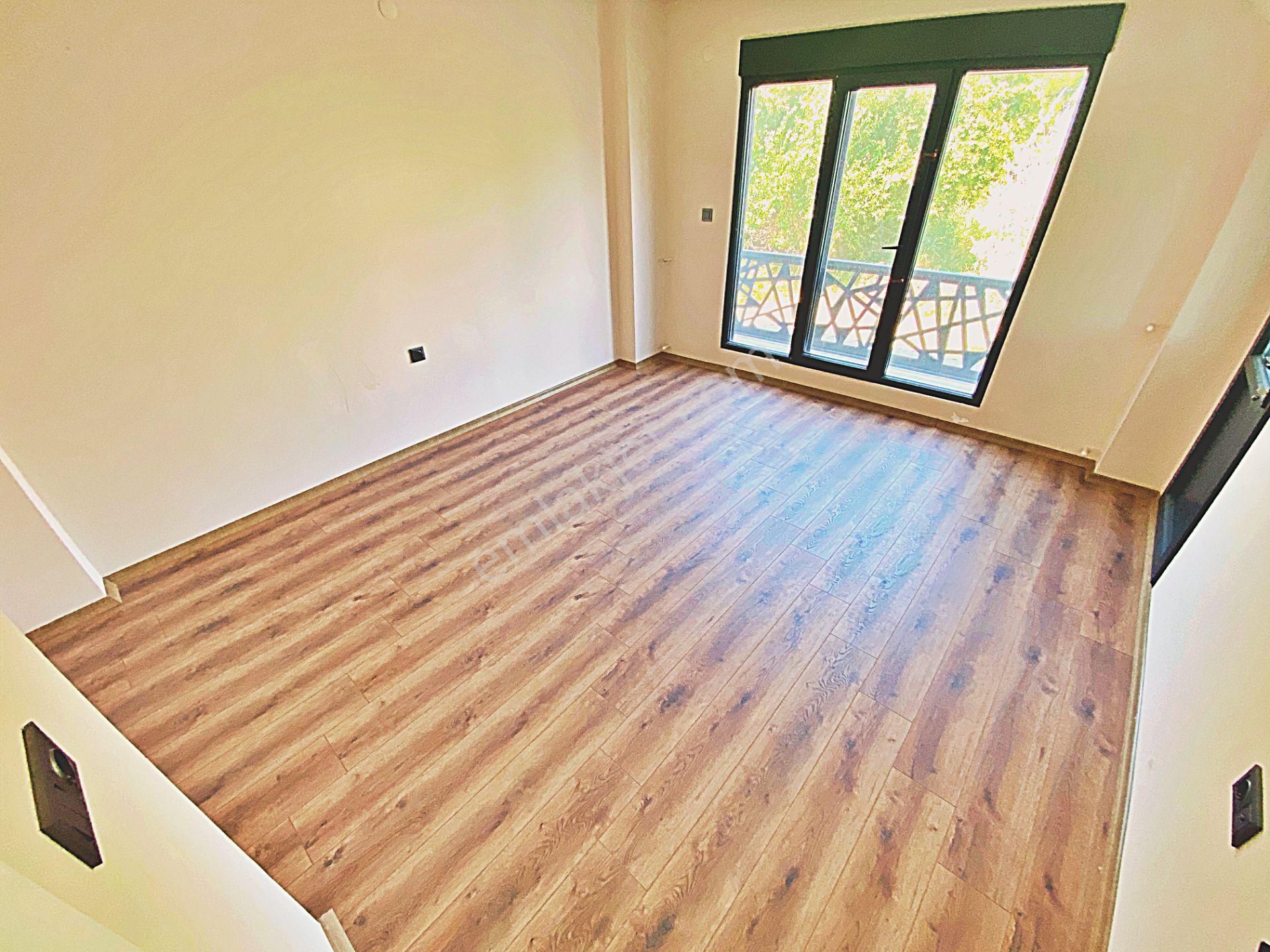 🌀gültaş Emlaktan Akçayda Satılık 4+1 Otoparklı Geniş Bahçeli Verandalı Villa - Görsel 19