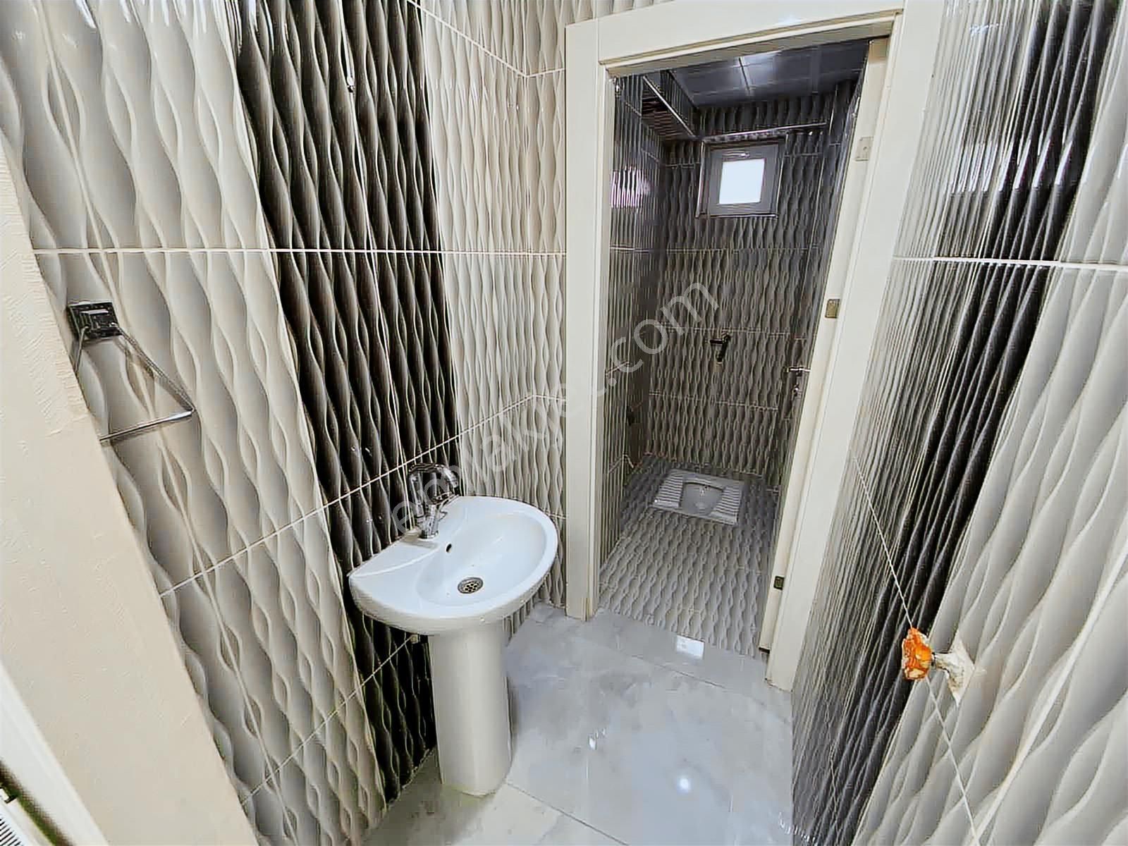 Keçiören Dutlukta Yeni Ve Asansörlü Orta Katta Daire - Görsel 31