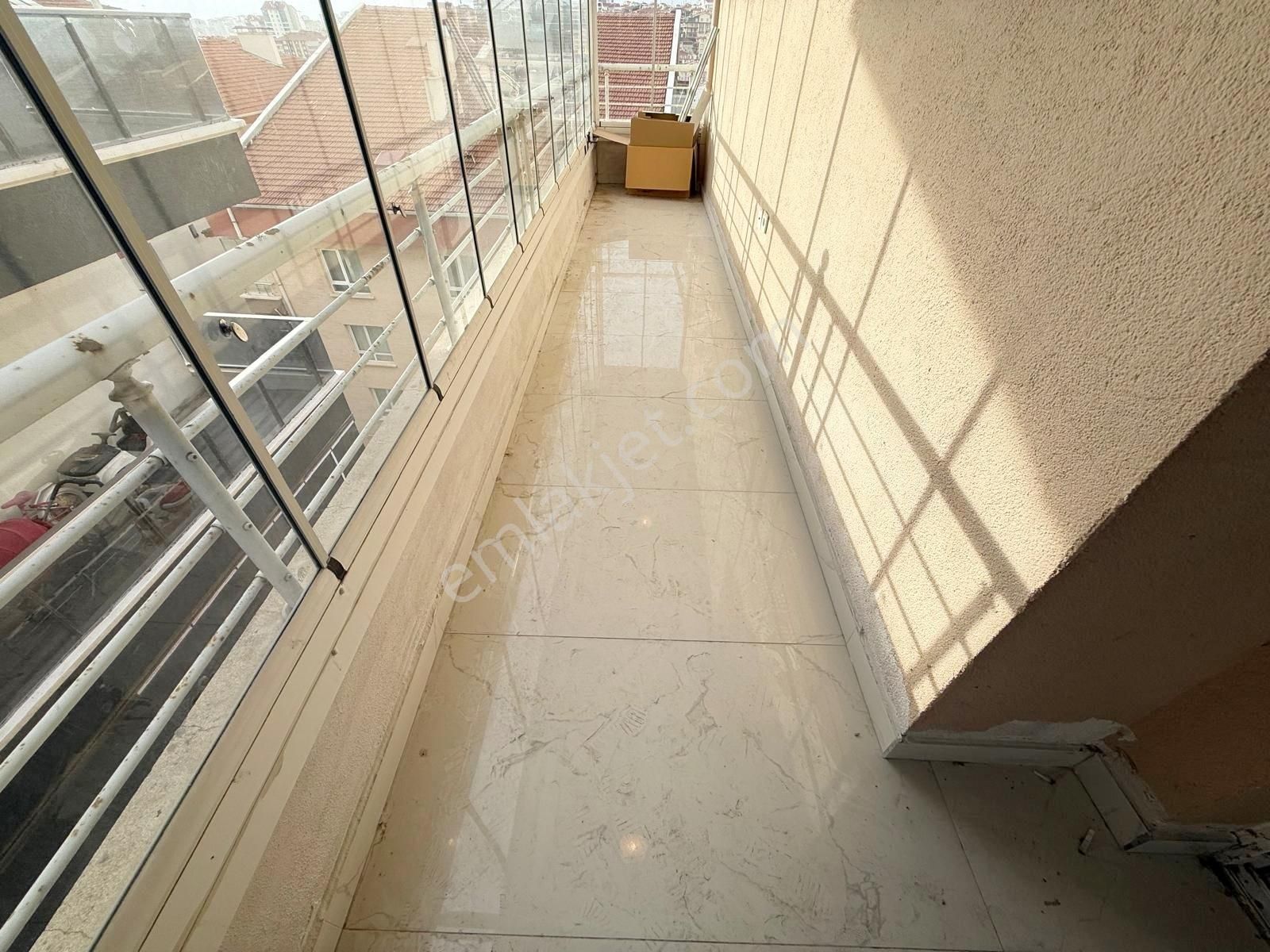 Yayla Mahallesi Esertepe Merkeze Yakın Yapılı Cepheleri Açık 3+1 - Görsel 10