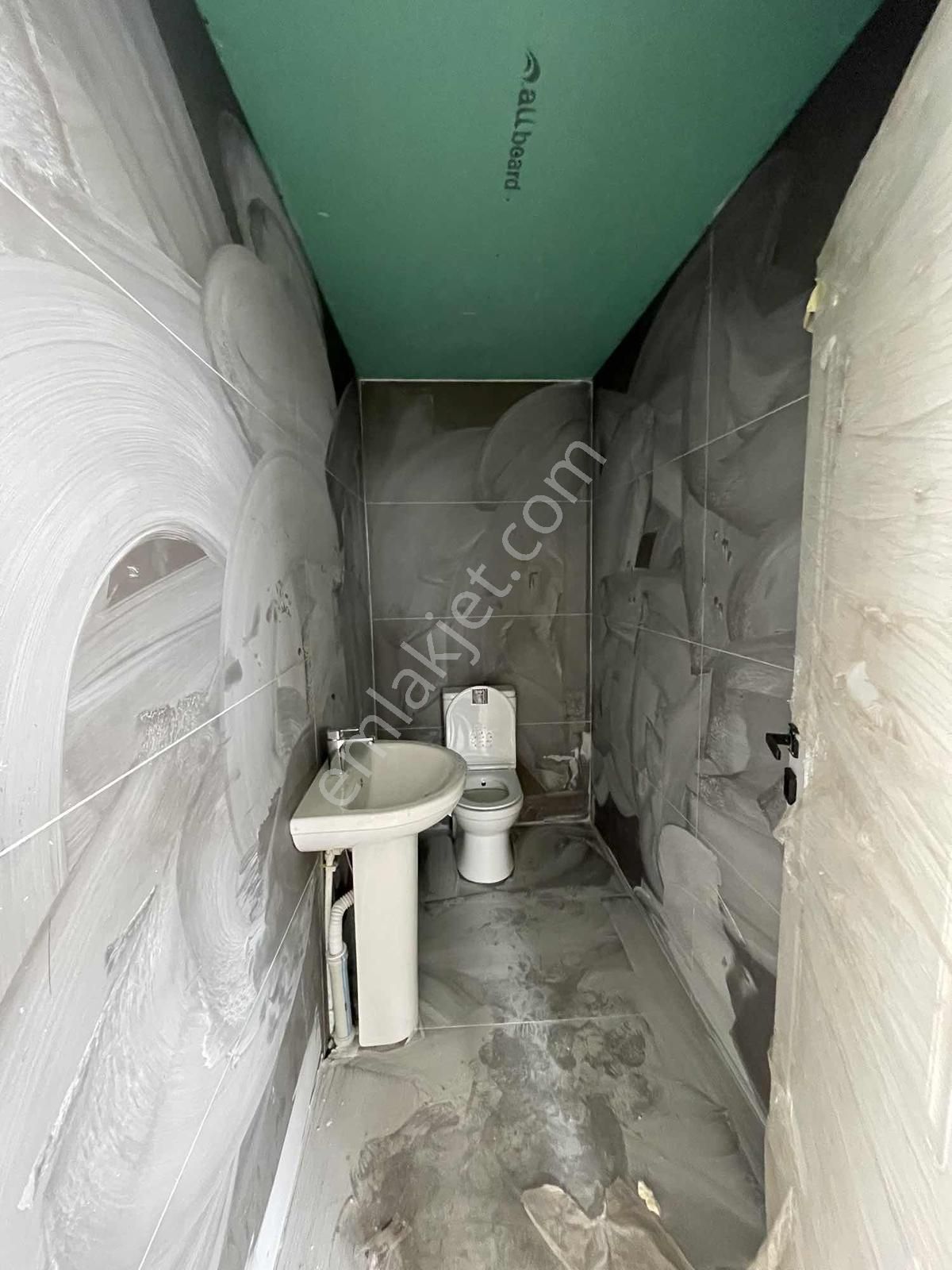 Ali Şener Caddesi Üzeri Kiralık Dopolu Dükkan 135m2 + 80 M2 Depo - Görsel 10