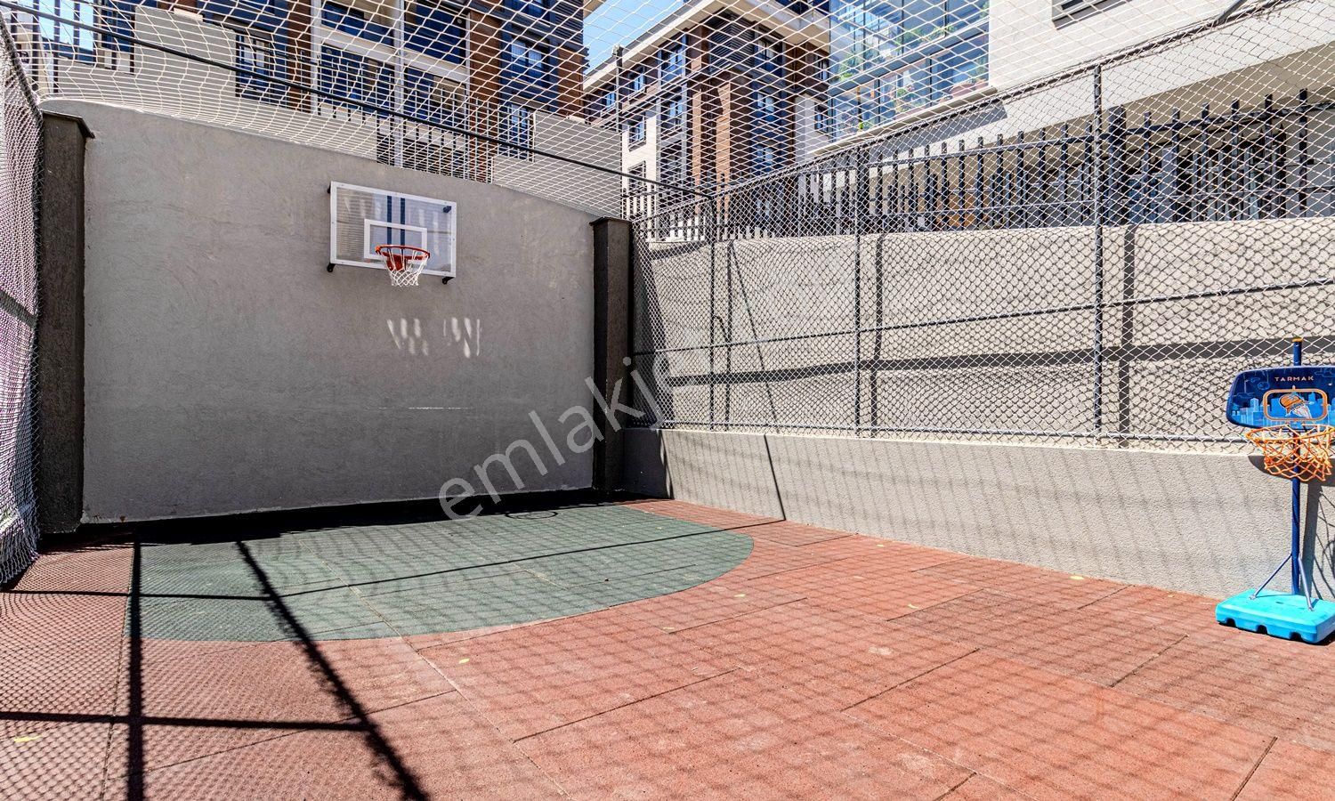 Weal World' Den Bahçelievler De, Katlı Otoparklı, Güvenlikli, Lüks Sitede, Geniş Lüks Daire .. - Görsel 8