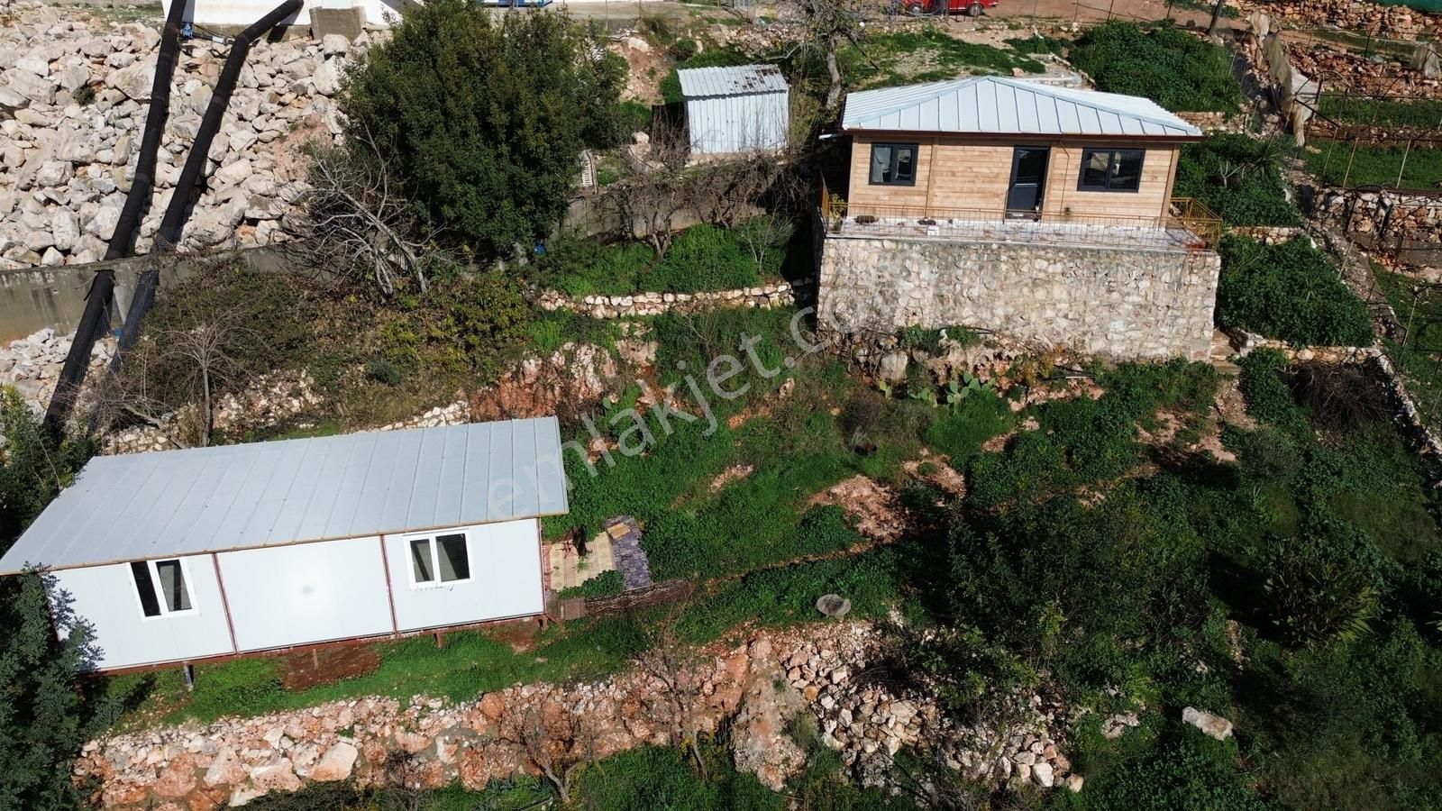 Müstakil 1543m2 Arsa İçerisinde Deniz Manzaralı Ev - Görsel 3