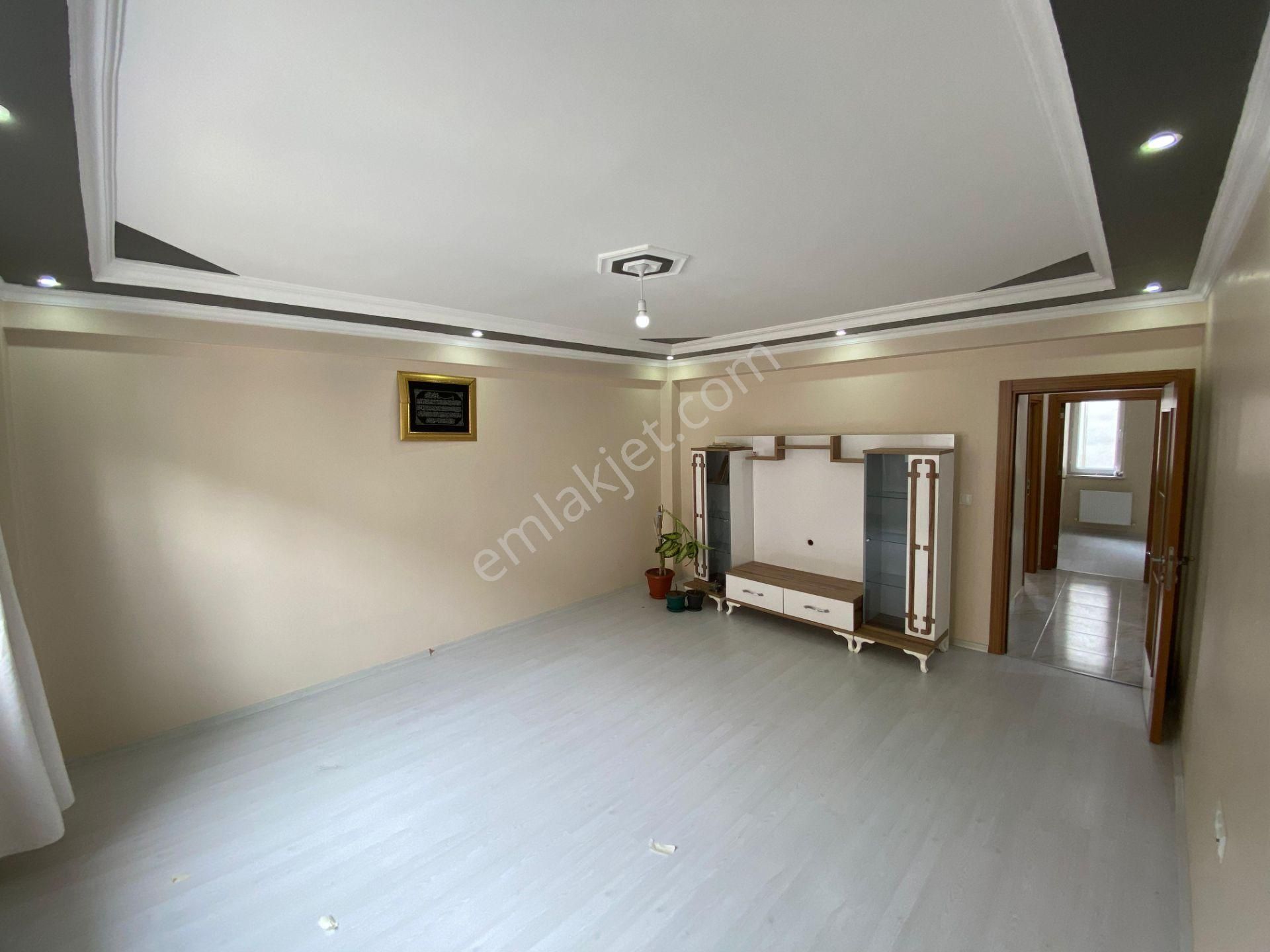 Elmastan Satılık 2+1 71 Evler Mahallesi – Kafkas Caddesi Yakını - Görsel 3