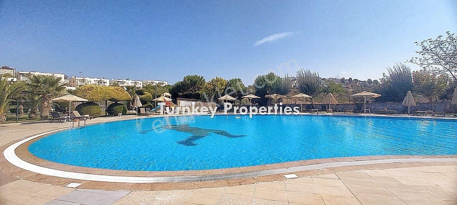 Flamingo Göl Manzaralı Satılık Bahçe Kat Daire