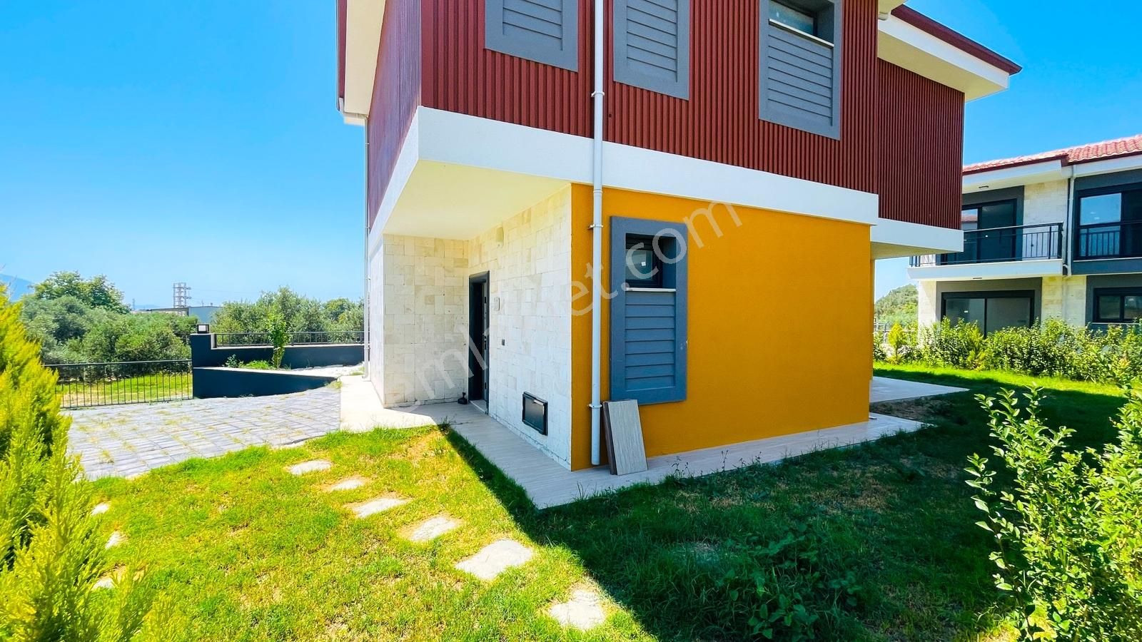 Kuşadası Davutlarda Satılık 4+1 Müstakil Deniz Manzaralı Villa - Görsel 2