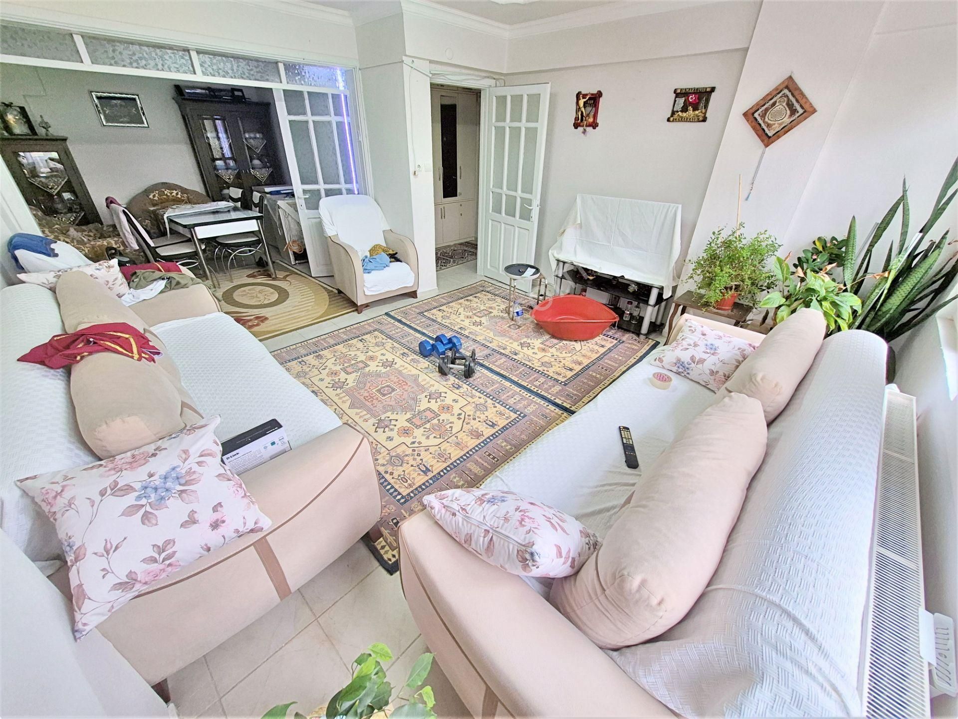 🌀gültaş Emlaktan Edremitte Satılık 2+1 Ön Cephe Ara Kat Daire - Görsel 14