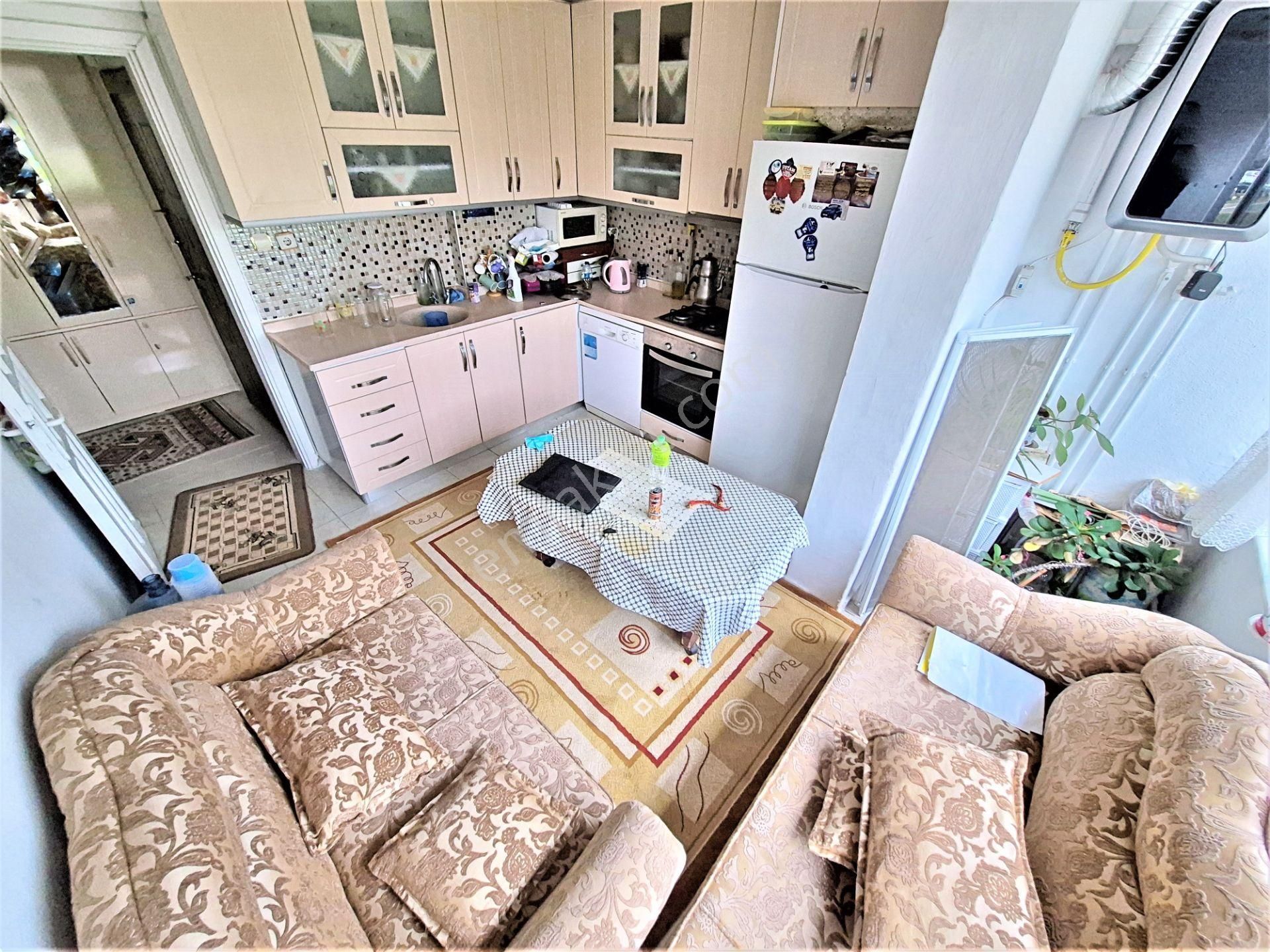 🌀gültaş Emlaktan Edremitte Satılık 2+1 Ön Cephe Ara Kat Daire - Görsel 9