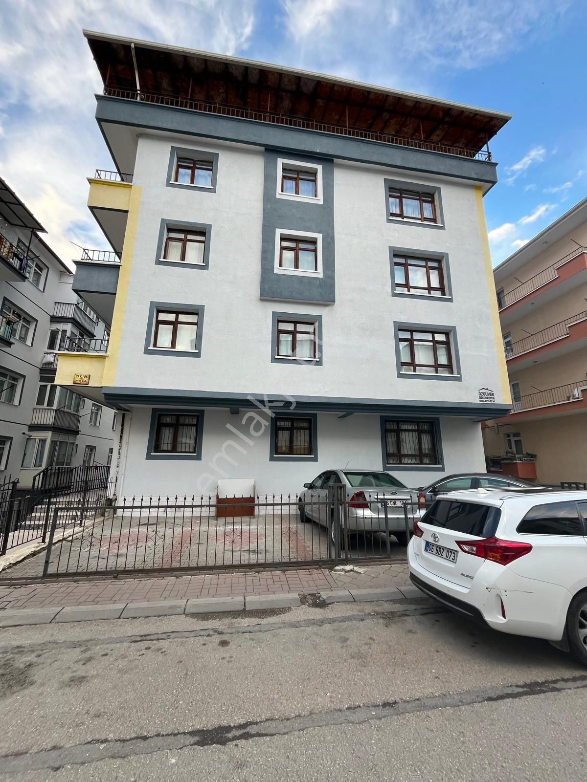 Adres Gayrimenkul'den Ara Kat Ulaşım,çarşı Yakını Bağımsız 2+1 - Görsel 8