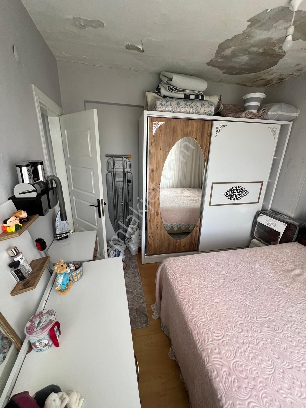 Bergama Gaziosmanpaşa'da Cadde Üzerinde Satılık 3+1 Daire - Görsel 14