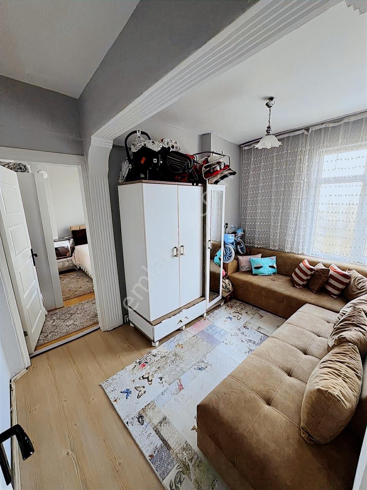 Bergama Gaziosmanpaşa'da Cadde Üzerinde Satılık 3+1 Daire - Görsel 22