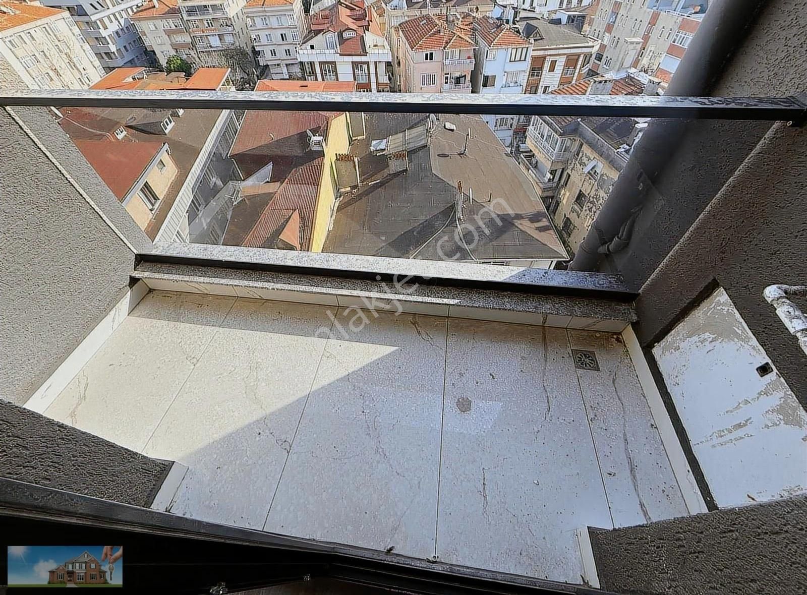 Barış'tan Şehir Manzaralı 9. Kat 1+1 Ara Kat Daire - Görsel 8