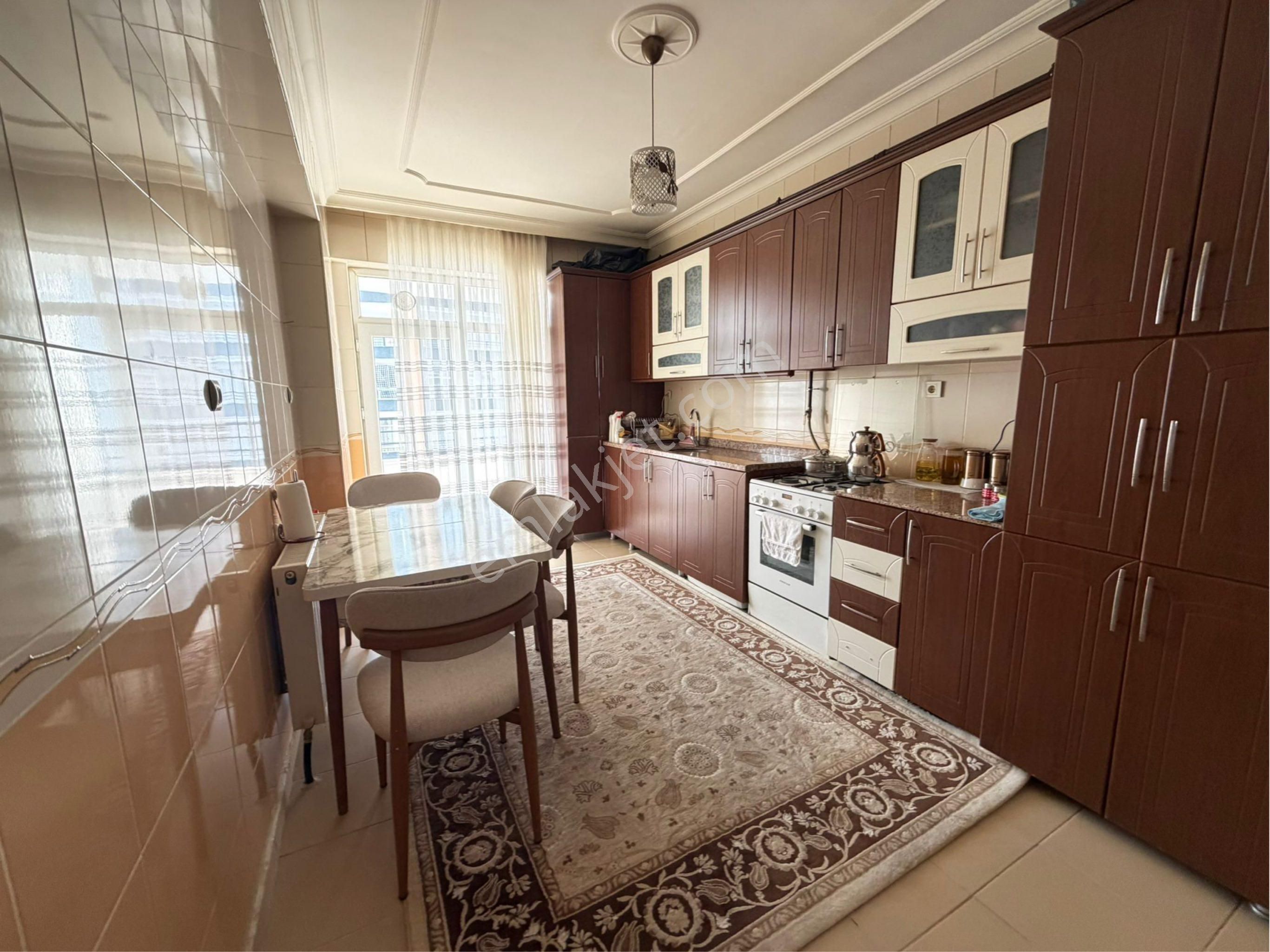 Forum Awm Arkası 3+1 Acil Satılık Daire!