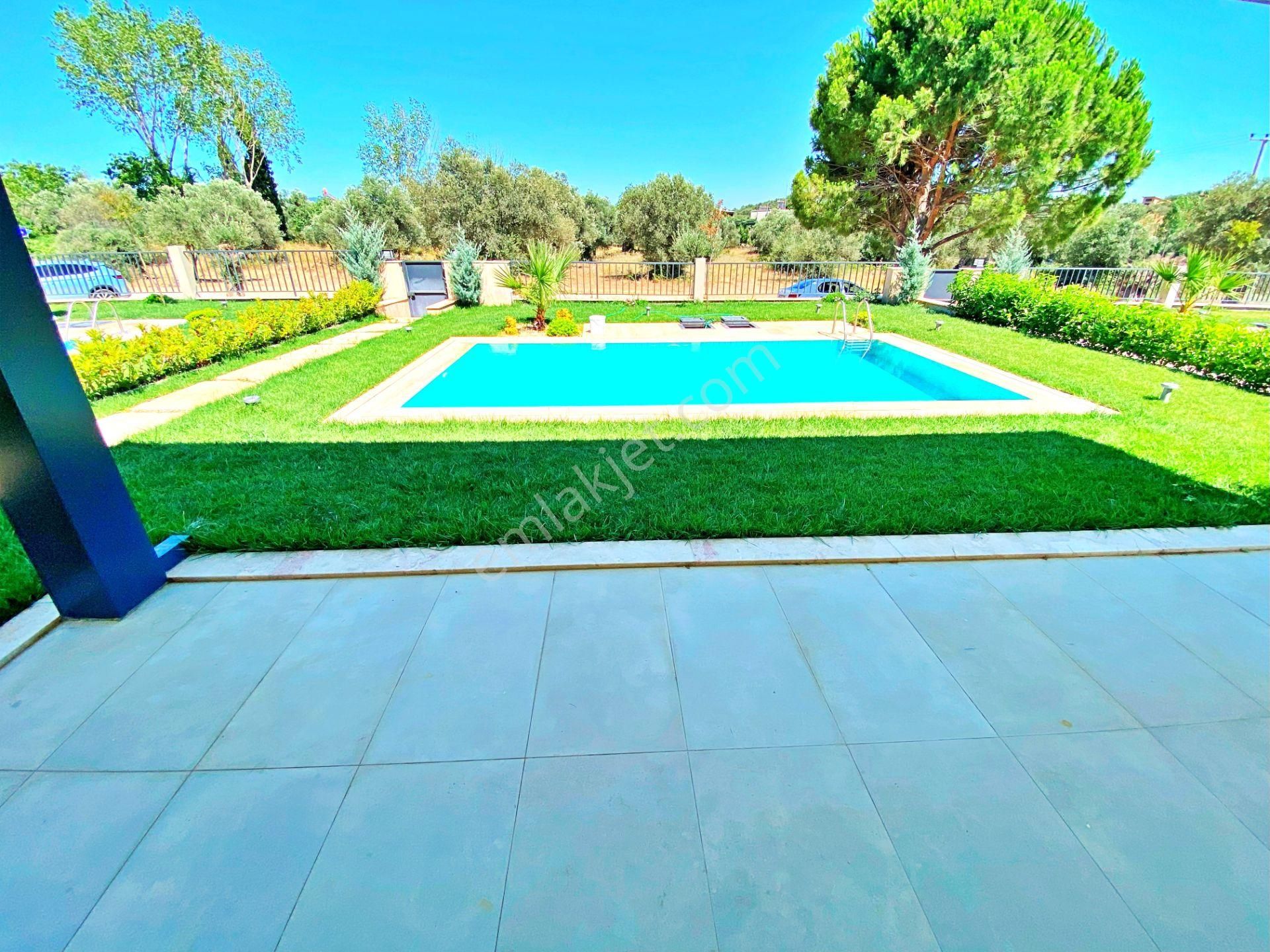 🌀gültaş Emlaktan Gürede Satılık 4+1 Yüzme Havuzlu Verandalı Harika Villa