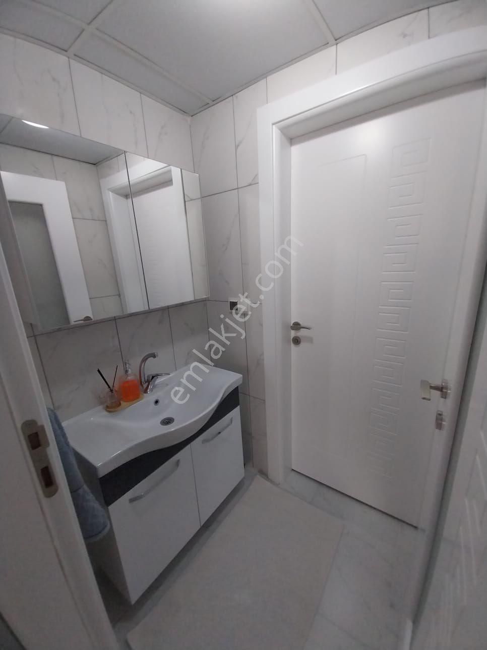 Acil Satılık 3+1 Daire Giriş Kat Kalfalar Uluğbey Mah De - Görsel 3