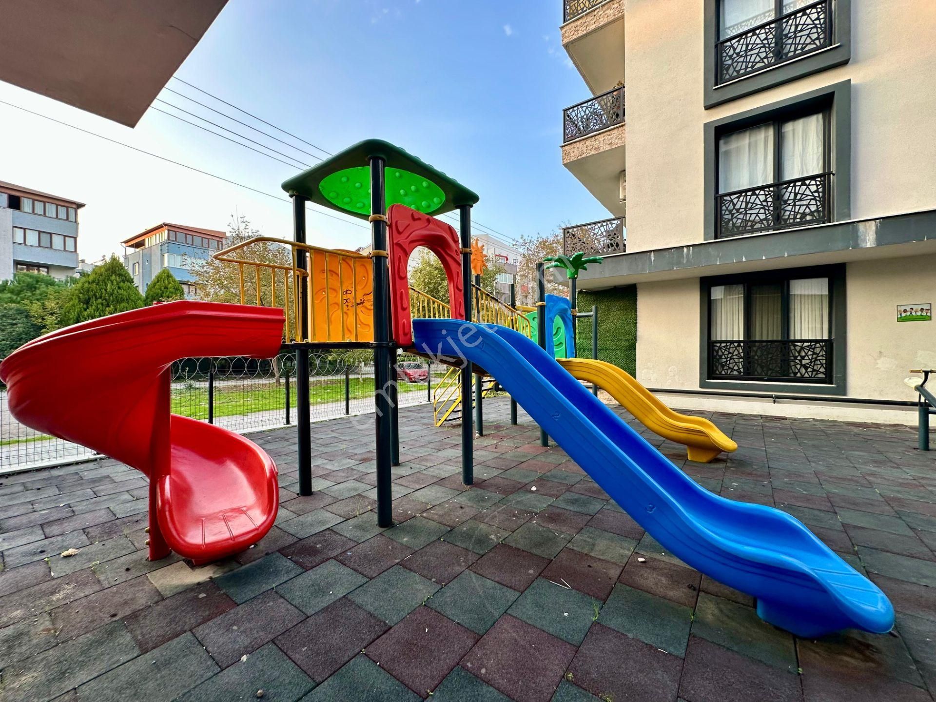 ꧁ay Emlaktan꧂akçay 'da Ayrı Mutfak Yüzme Havuzlu Kapalı Otoparklı Satılık 2+1 Lüx Daire - Görsel 6