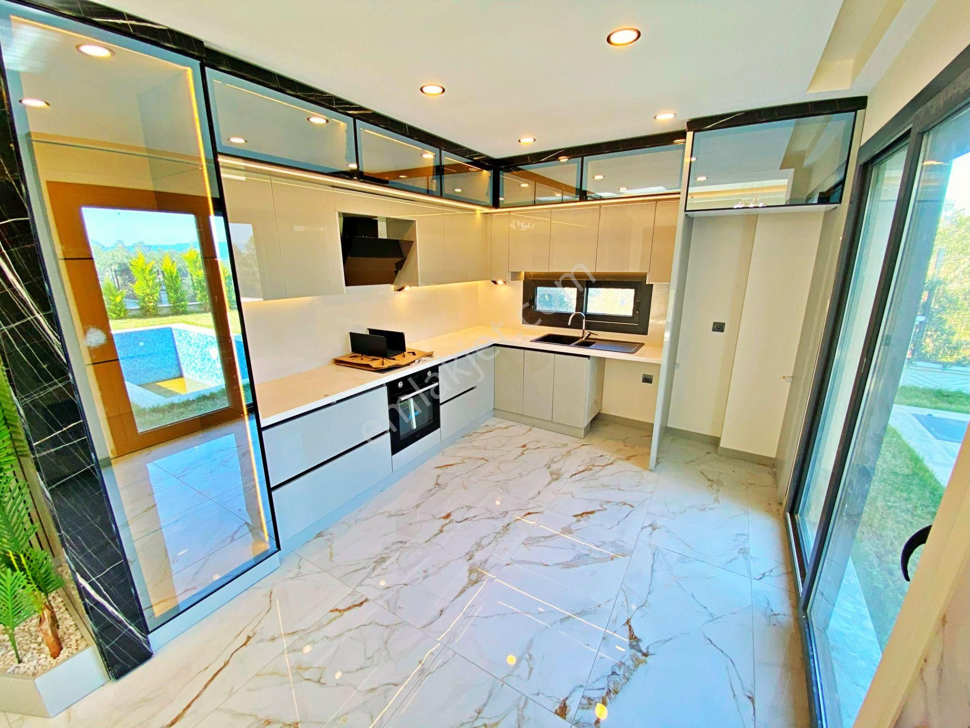 🌀gültaş Emlaktan Gürede Satılık 4+1 Ultra Lüx Tasarımlı Yüzme Havuzlu Villa - Görsel 12