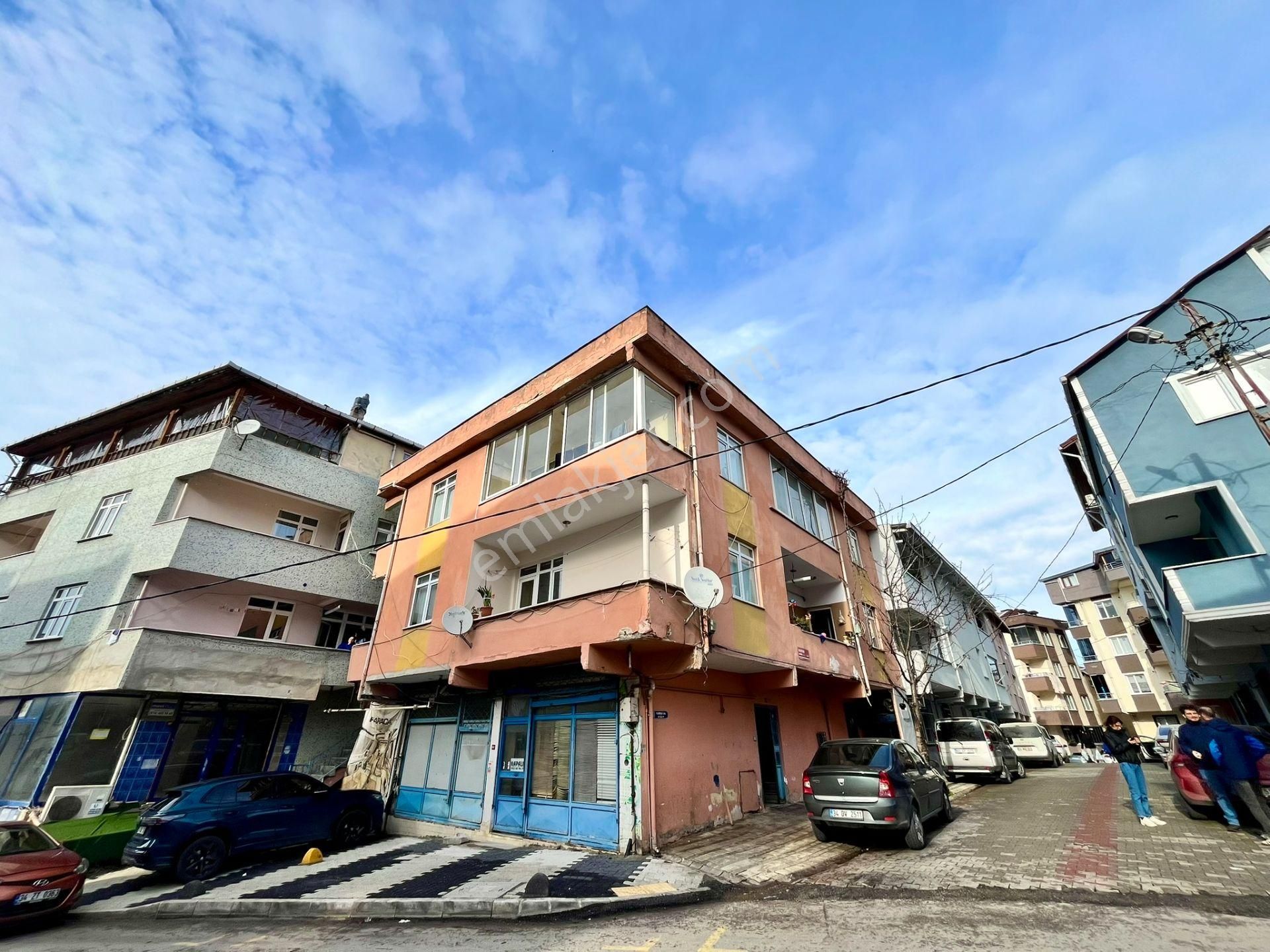 Yenidoğan Mh. Ufuk Cd. Komşu Satılık Köşe Parsel 3+1 Daire