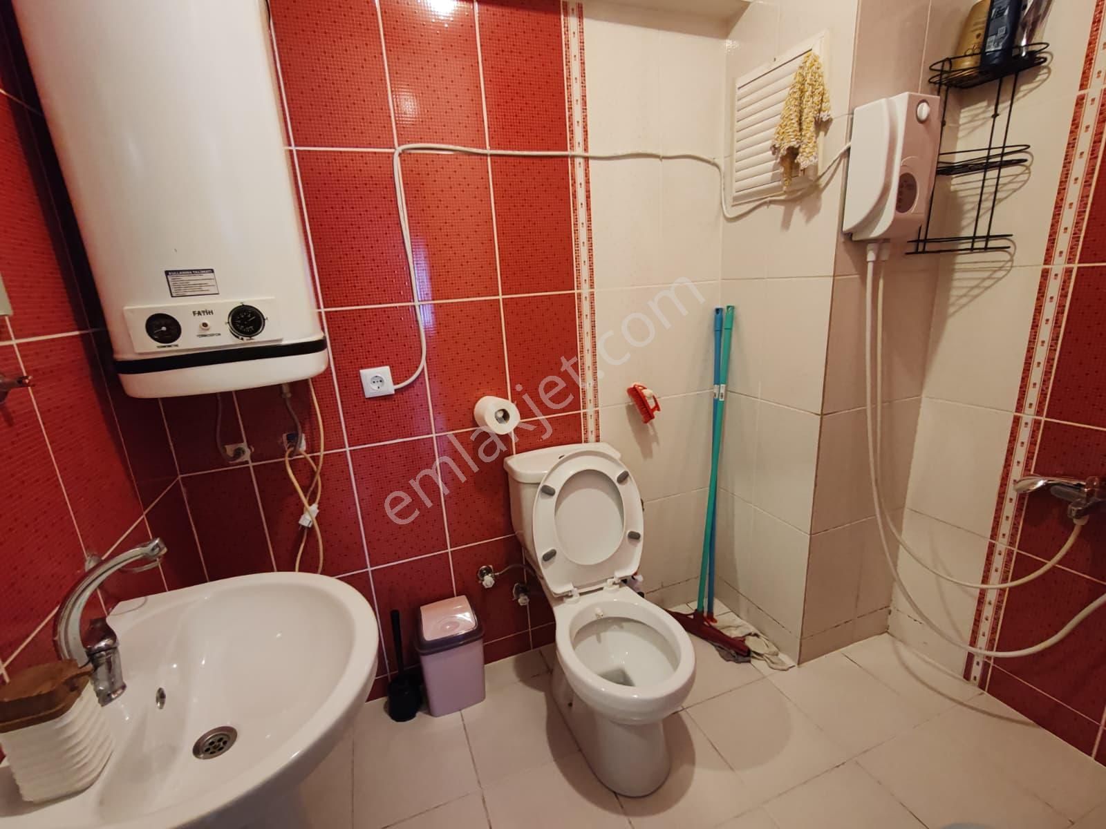 Re/max Mavi'den Balkondan Deniz Gören Geniş, Kullanışlı 2+1daire - Görsel 31