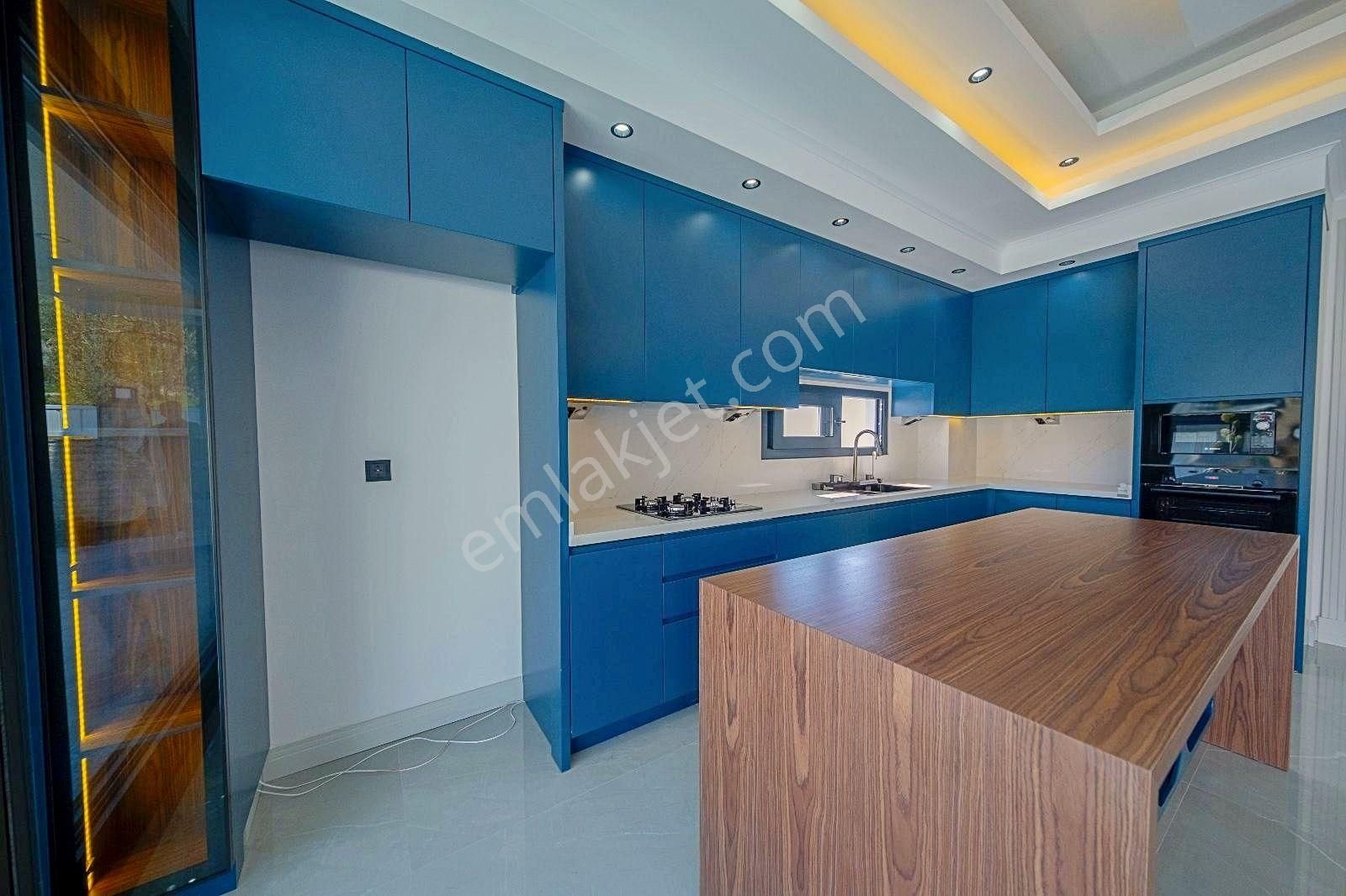 🌀gültaş Emlaktan Altınolukta Satılık 4+1 Full Deniz Manzaralı Yüzme Havuzlu Villa - Görsel 22