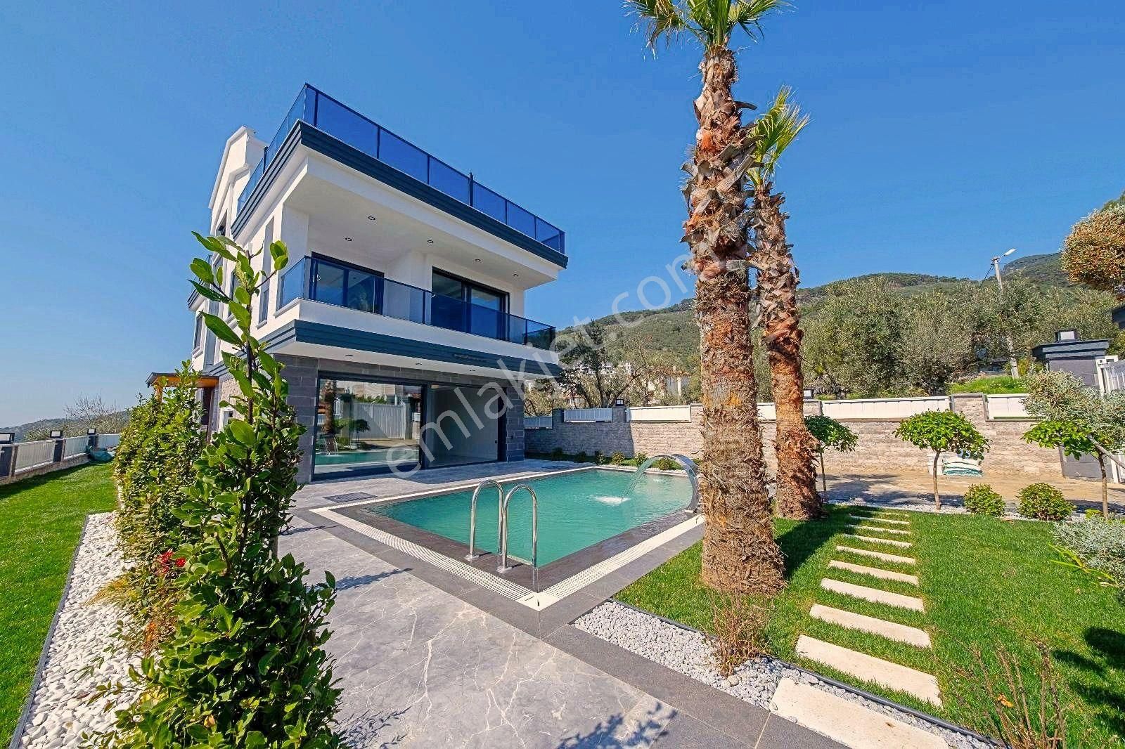 🌀gültaş Emlaktan Altınolukta Satılık 4+1 Full Deniz Manzaralı Yüzme Havuzlu Villa