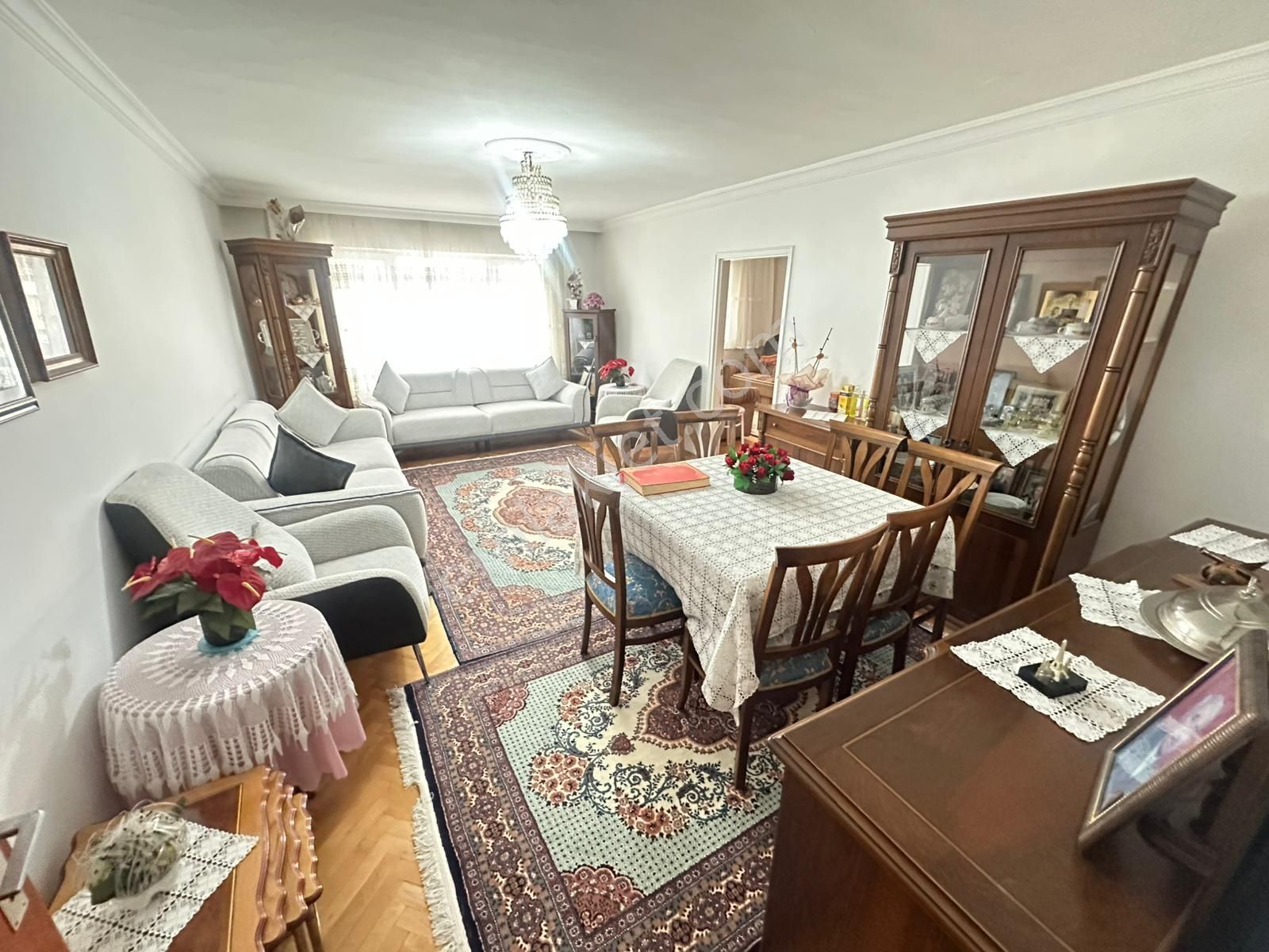 Kuşcağız Göbek'te Cadde Üzeri 5+1 Açık Teraslı Güney Cephe! - Görsel 9