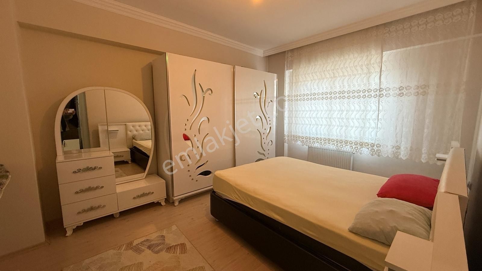 2+1 Eşyalı Daire Çanakkale Barbaros Bodur Lisesi Yakını - Görsel 3