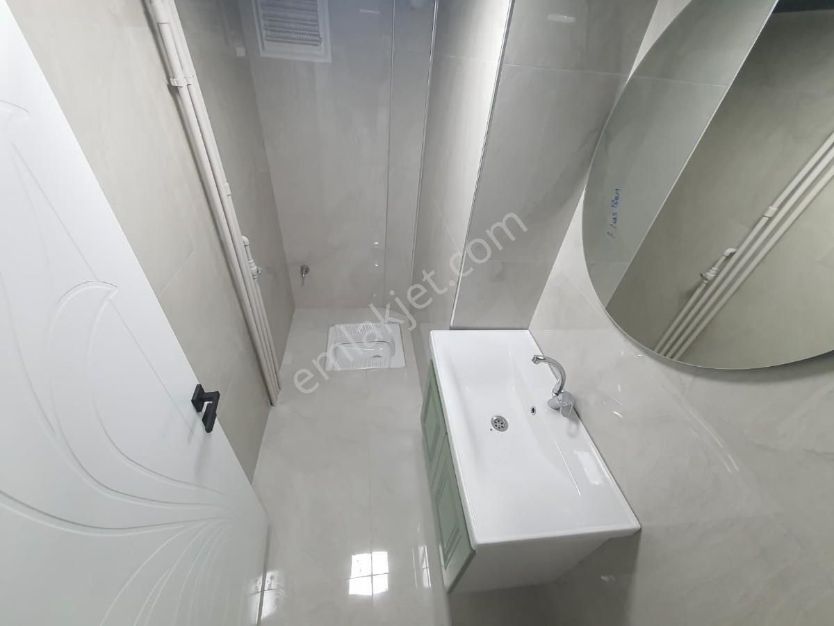 Sincan Atatürk Mah 3+1 Ultra Lüks Yapılı Merkezi Konumda Daire - Görsel 17