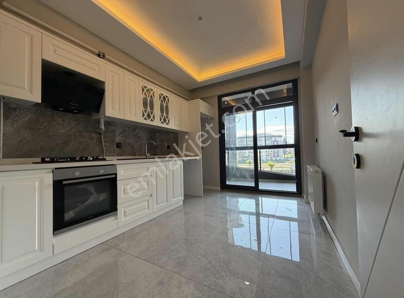 İlhan Rodoplu'dan Havuzlu Lüx Site'de Satılık 2+1 Daire - Görsel 4