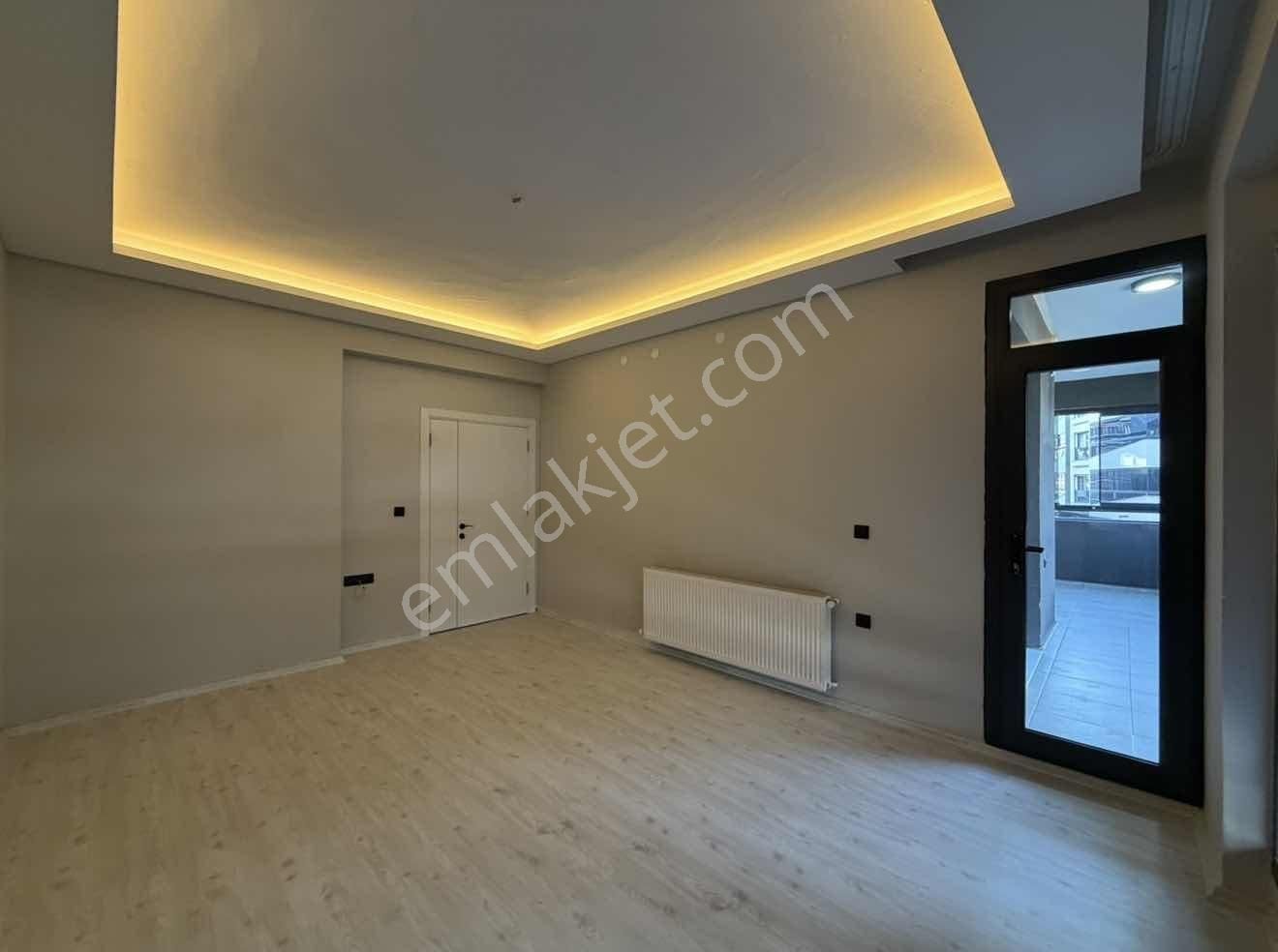 İlhan Rodoplu'dan Havuzlu Lüx Site'de Satılık 2+1 Daire - Görsel 6