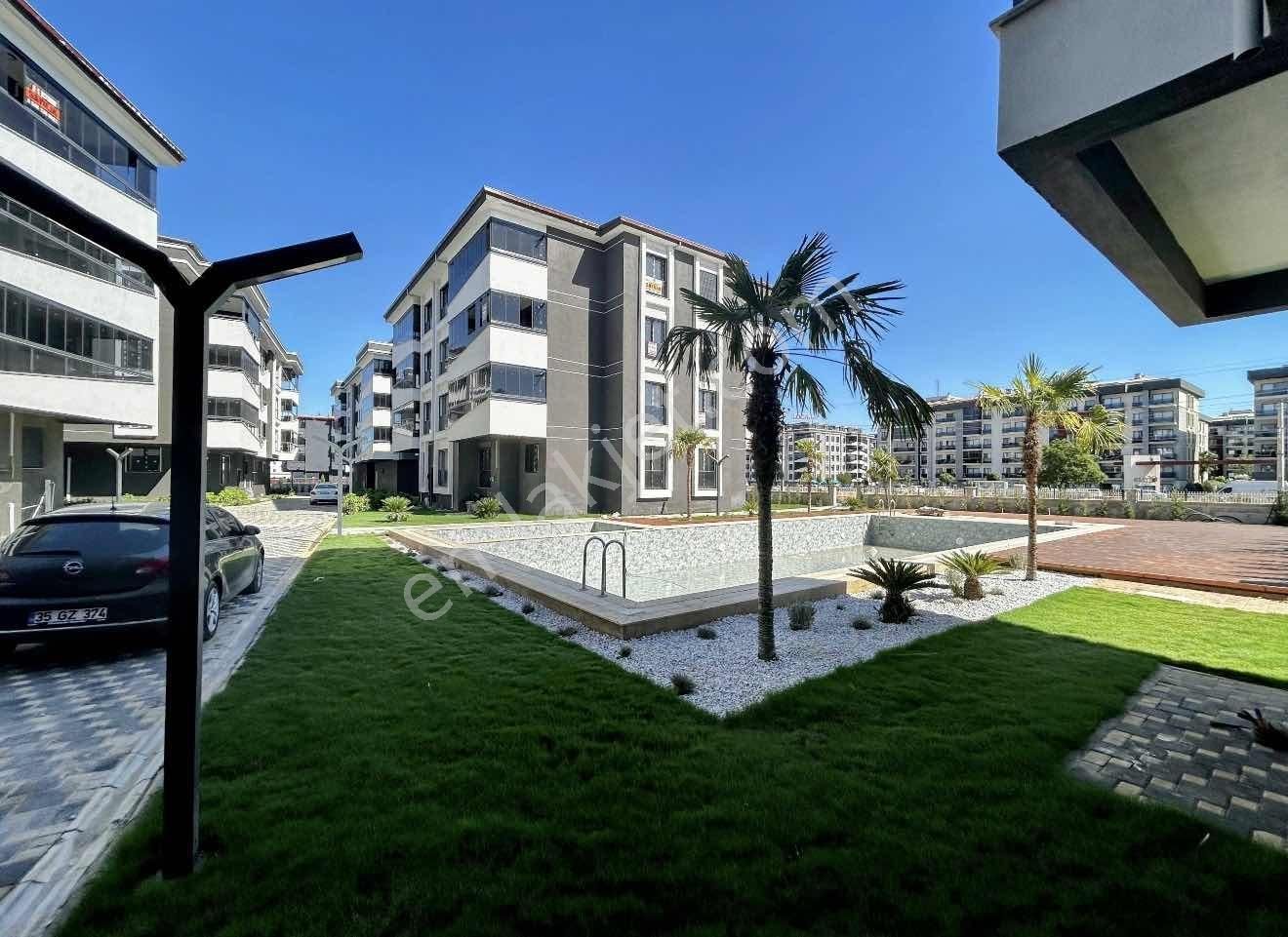 İlhan Rodoplu'dan Havuzlu Lüx Site'de Satılık 2+1 Daire - Görsel 24