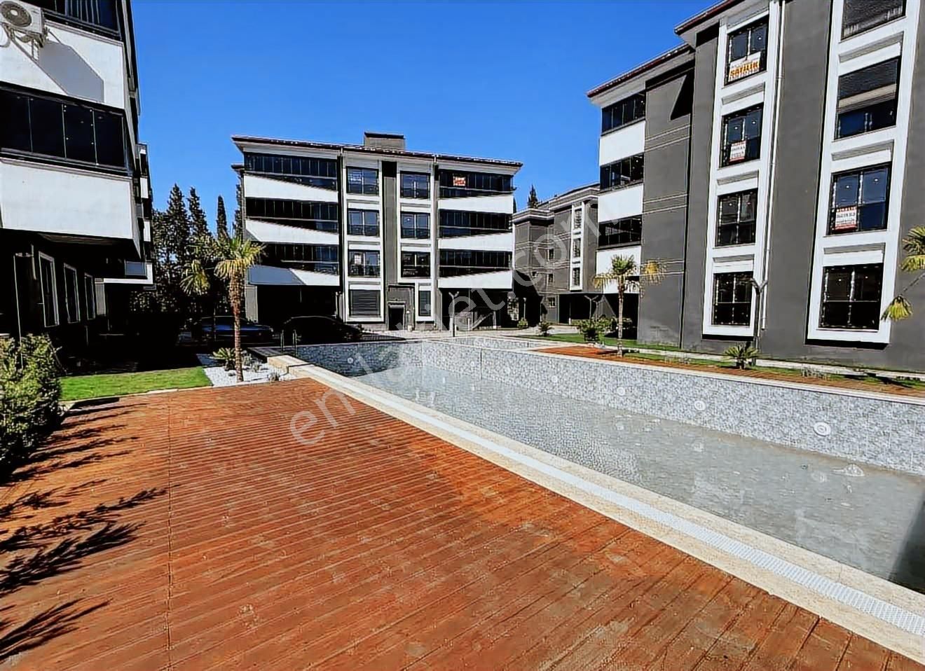 İlhan Rodoplu'dan Havuzlu Lüx Site'de Satılık 2+1 Daire - Görsel 21