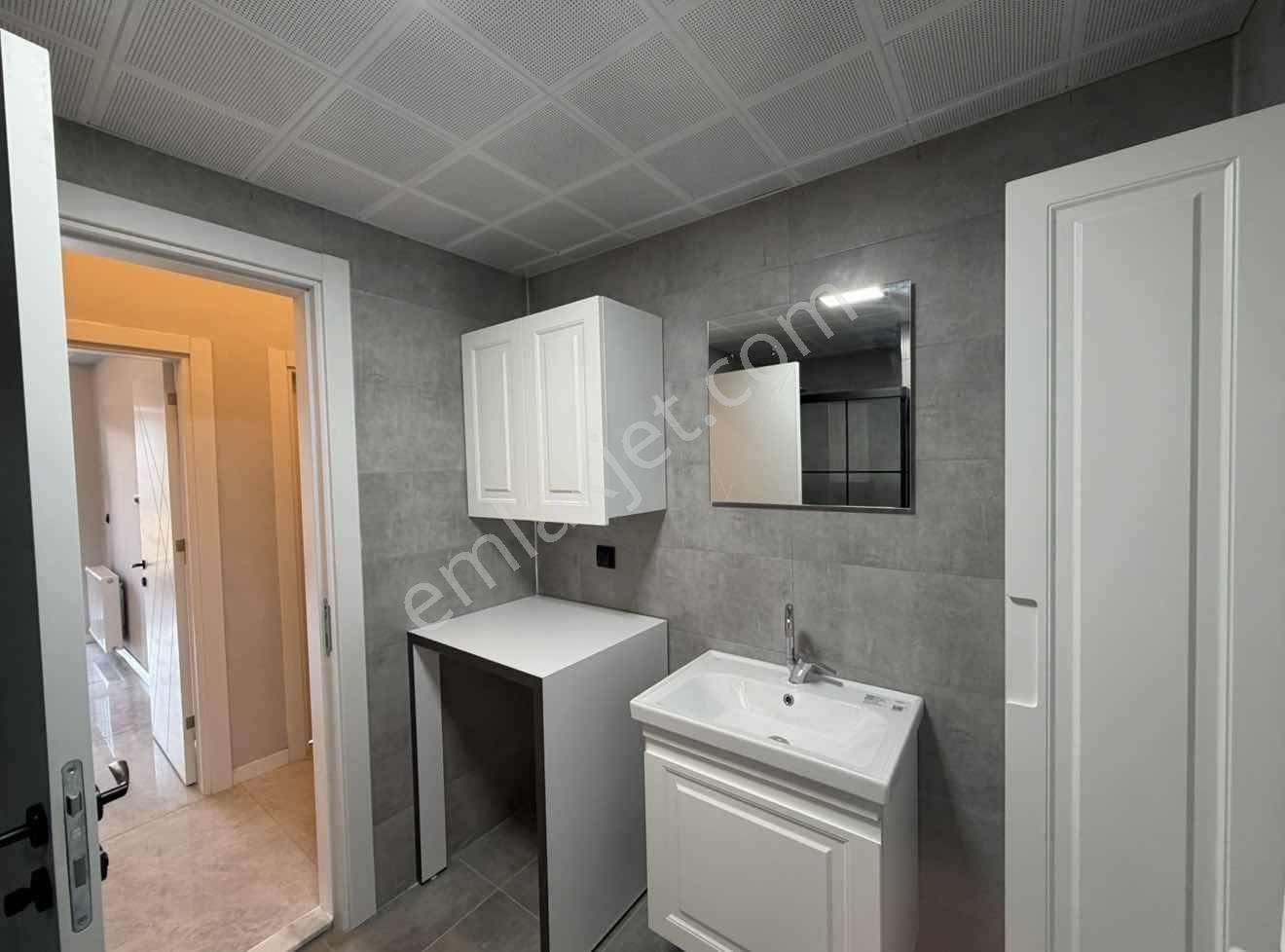 İlhan Rodoplu'dan Havuzlu Lüx Site'de 2+1 Daire - Görsel 6