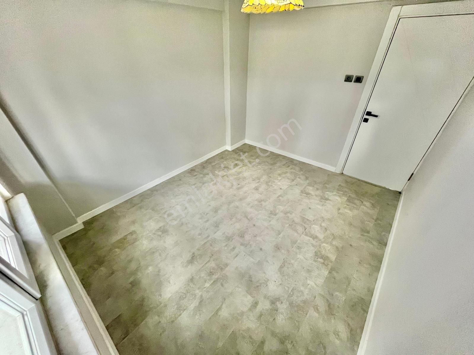 Gümüş'den Akçay Merkezde Denize 200mt Ara Kat Ön Cephe 2+1 Daire - Görsel 13