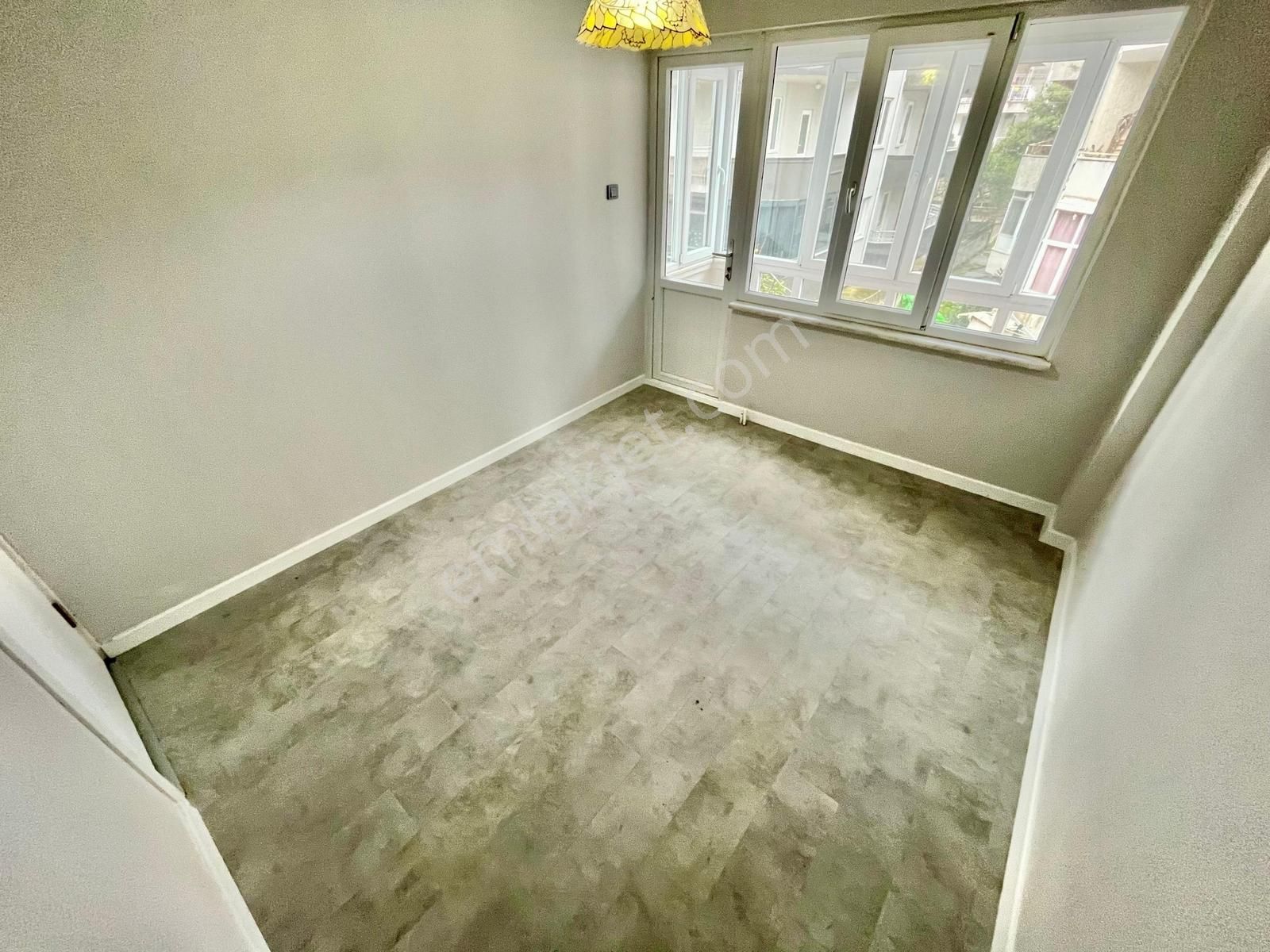 Gümüş'den Akçay Merkezde Denize 200mt Ara Kat Ön Cephe 2+1 Daire - Görsel 3