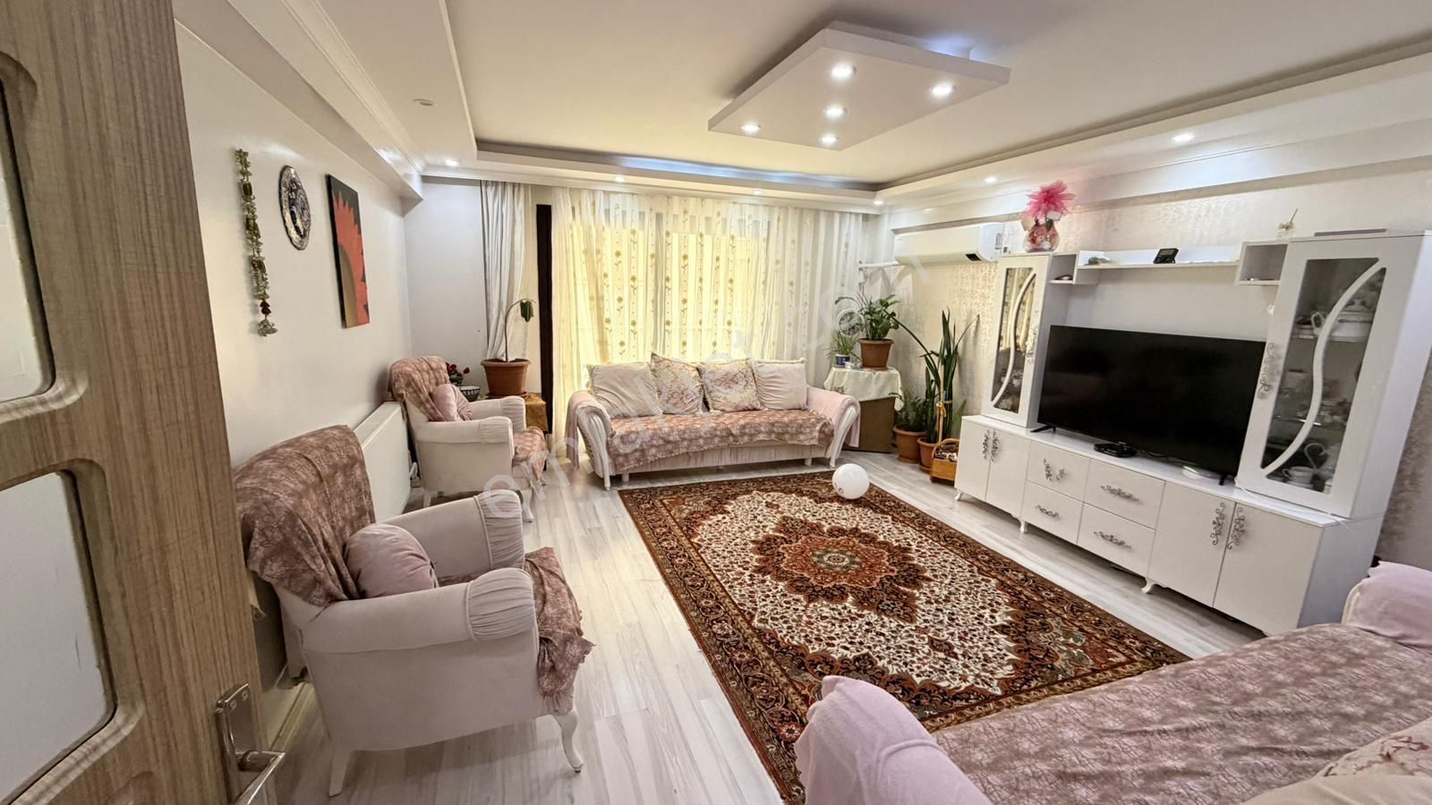 Zeki Emlak'tan Muradiye Mh. Cadde Üstü Satılık 3+1 Teraslı Daire - Görsel 14