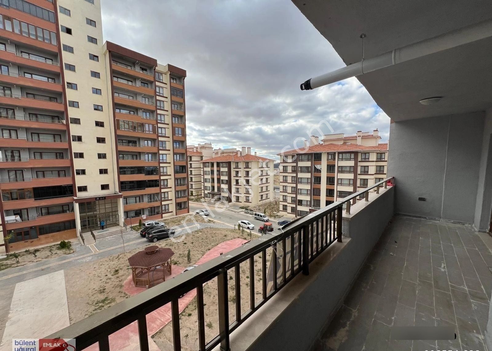 Toki 5. Etap 4. Kat Güney Cephe 145 M2 3.5+1 Acil Satılık Daire - Görsel 3