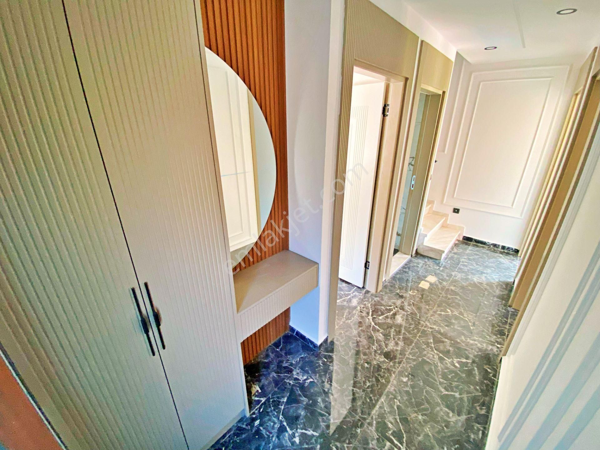 🌀gültaş Emlaktan Zeytinlide Satılık 5+1 Ebeveyn Banyolu Verandalı Otoparklı Ön Cephe Villa - Görsel 6