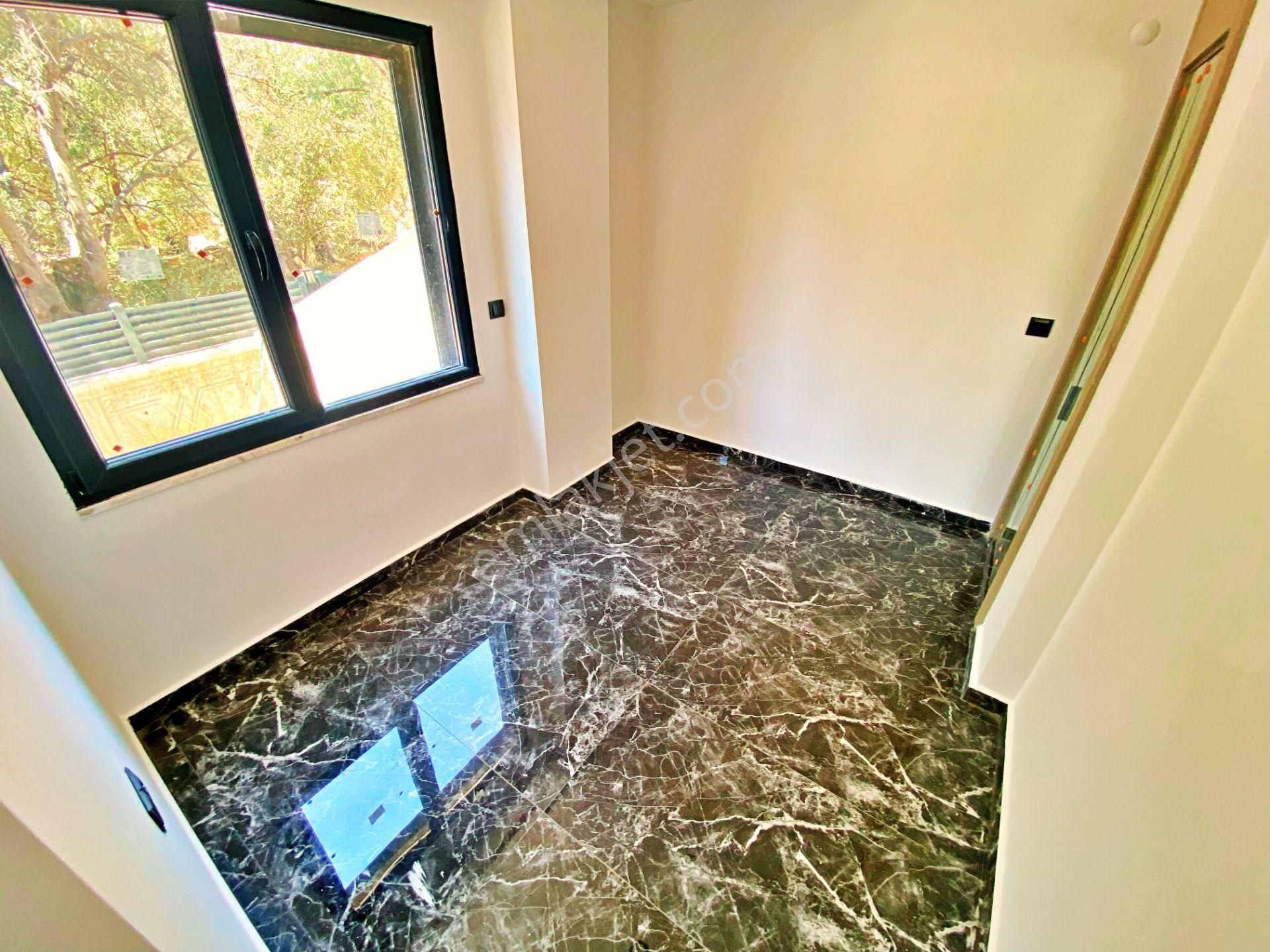 🌀gültaş Emlaktan Zeytinlide Satılık 5+1 Ebeveyn Banyolu Verandalı Otoparklı Ön Cephe Villa - Görsel 8