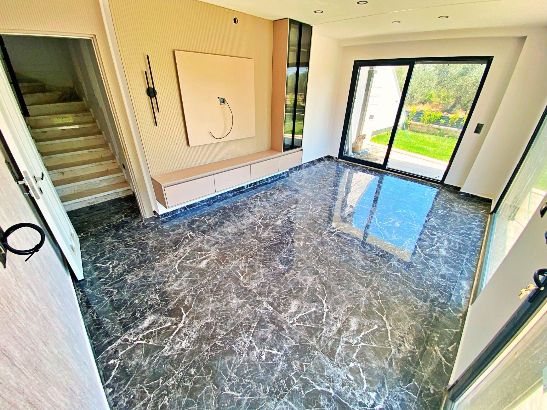 🌀gültaş Emlaktan Zeytinlide Satılık 5+1 Ebeveyn Banyolu Verandalı Otoparklı Ön Cephe Villa - Görsel 14